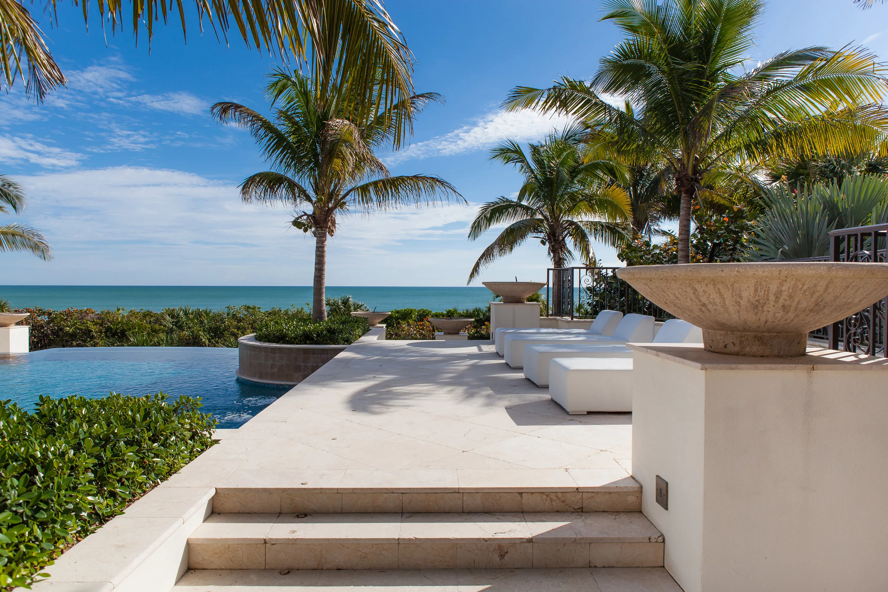 2460 S. Hwy A1A, Vero Beach, Florida 32963 - splendida-dimora-2460-s-hwy-a1a-luxury-real-estate-24_hvpw78