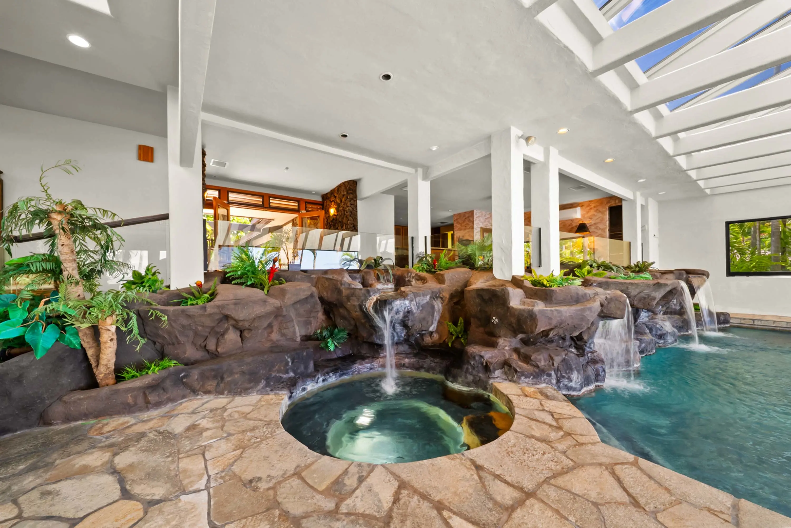 46 5163 and 5157 Lower Honoapiilani Rd, Lahaina, HI 96761 - Luxury Real Estate - Concierge Auctions