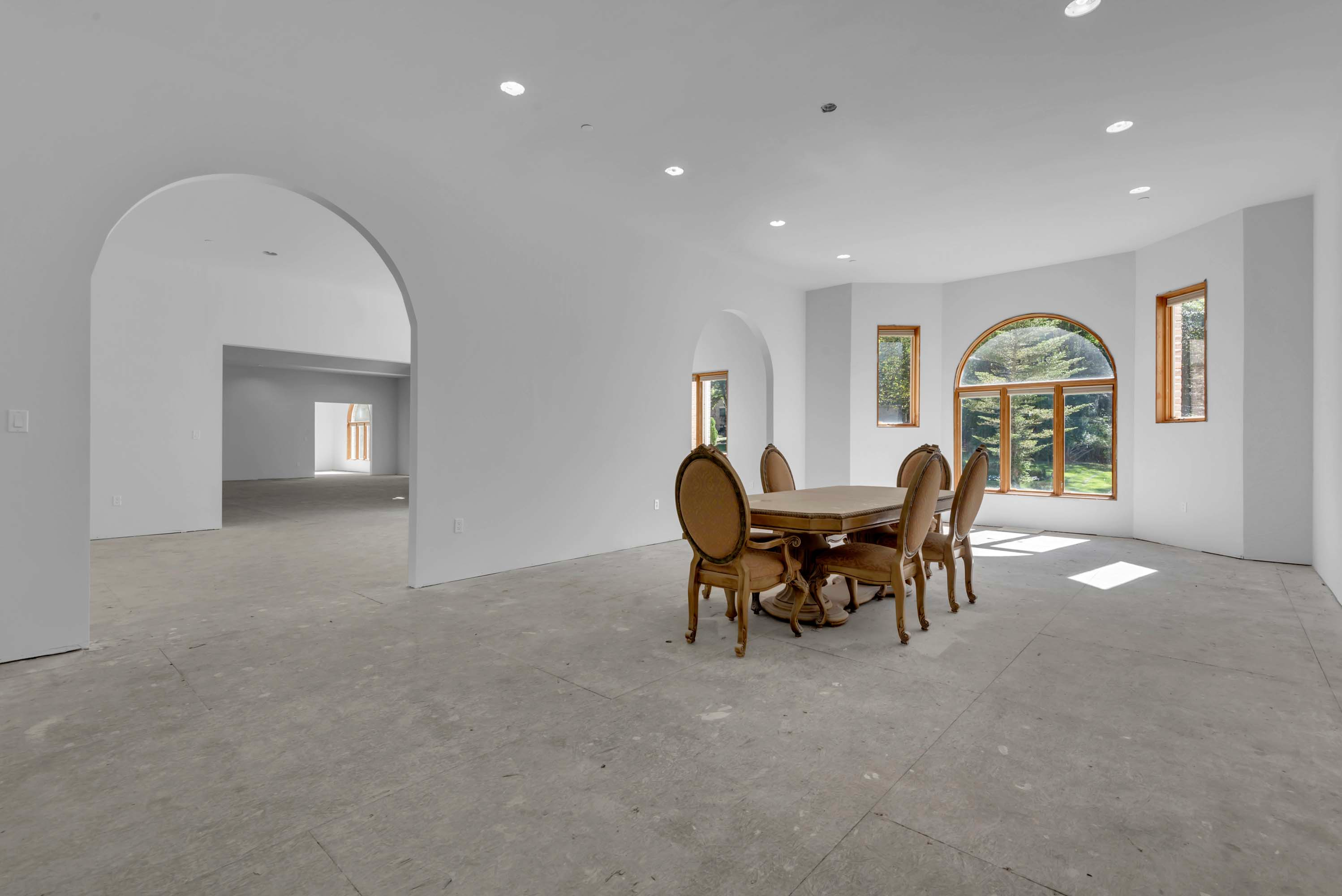 13 6 Evan Way, Pikesville - Luxury Real Estate - Concierge Auctions