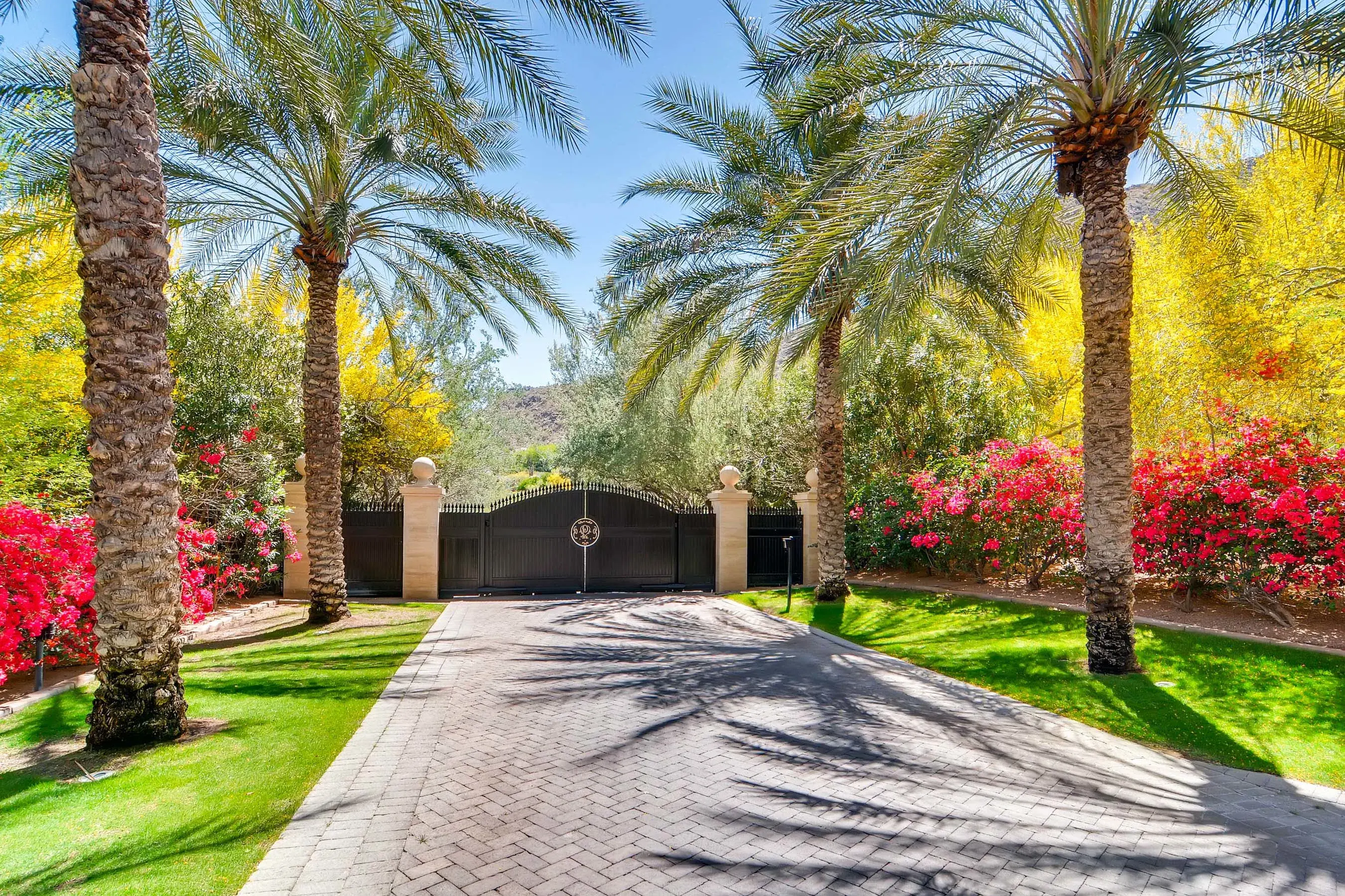 Villa Paradiso, Paradise Valley, Arizona 85253 - villa-paradiso-paradise-valley-arizona-02_kymcng