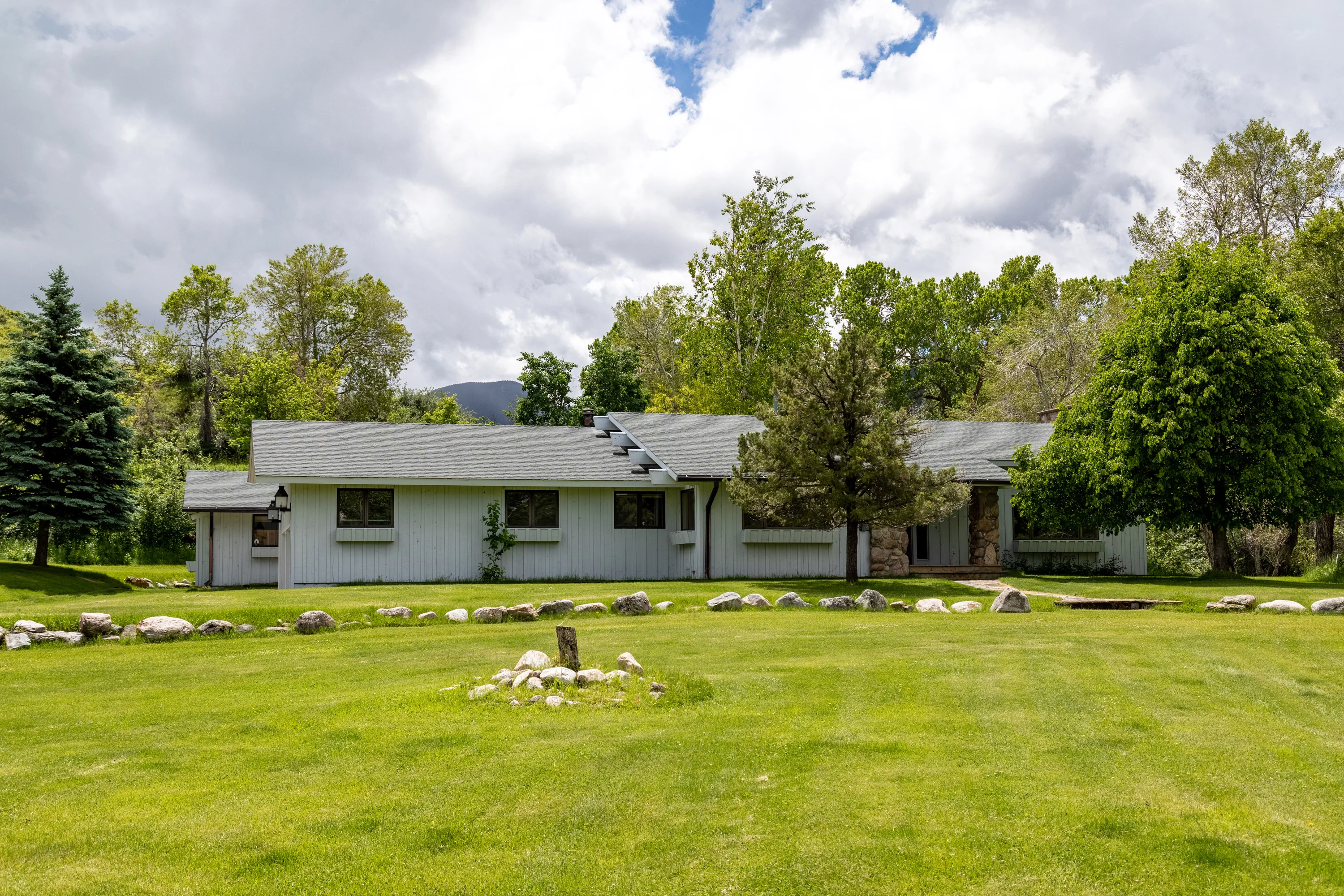 43 Rapid Creek Road, Sheridan, Wyoming 82801 - holy-cow-ranch-43-rapid-creek-road-sheridan-wyoming49_g59b4y