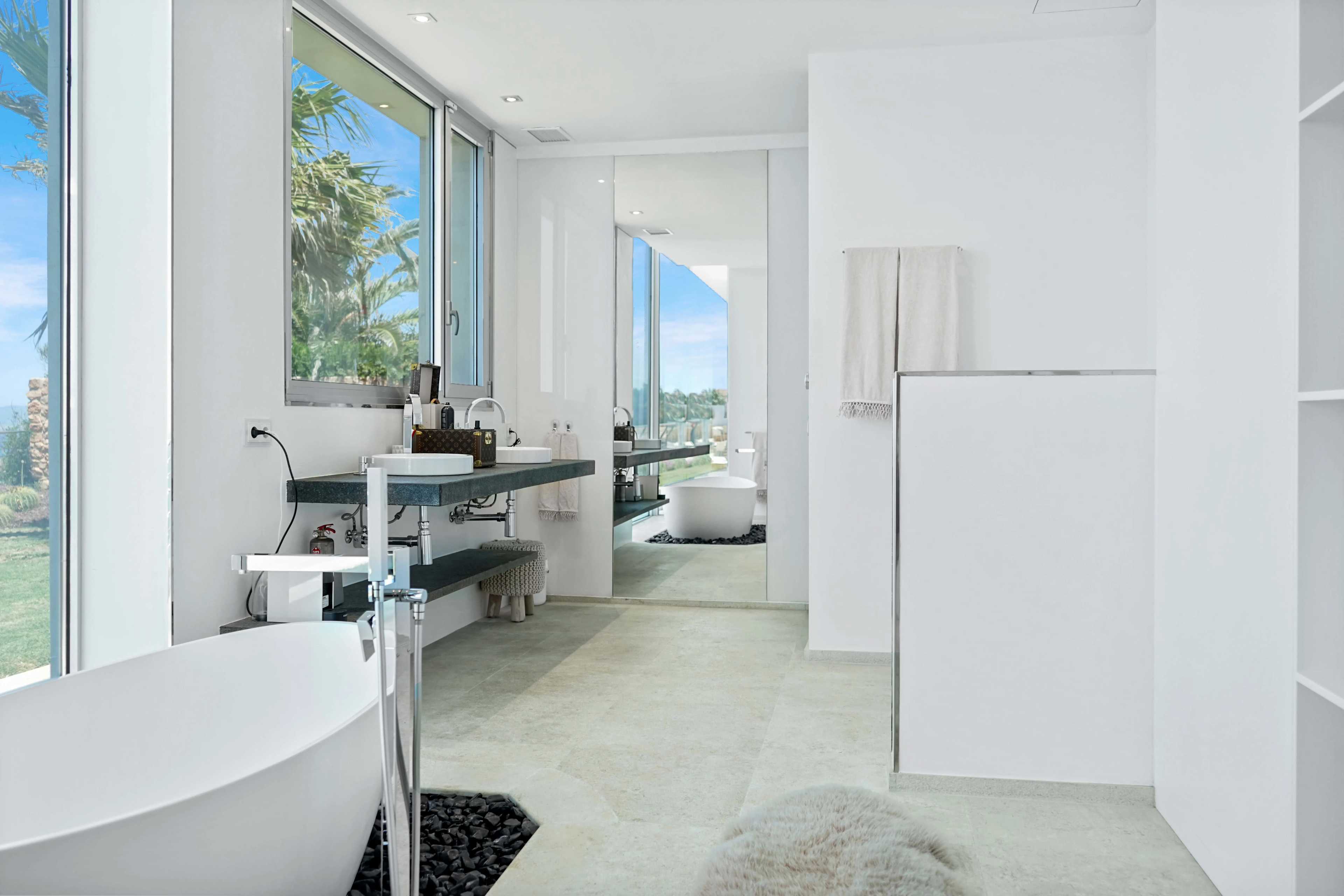 Plaça Perpinya 10, Sa Torre, Mallorca, Illes Balears 07609, Spain - villa-sunset-mallorca-spain-16_pgqbfw