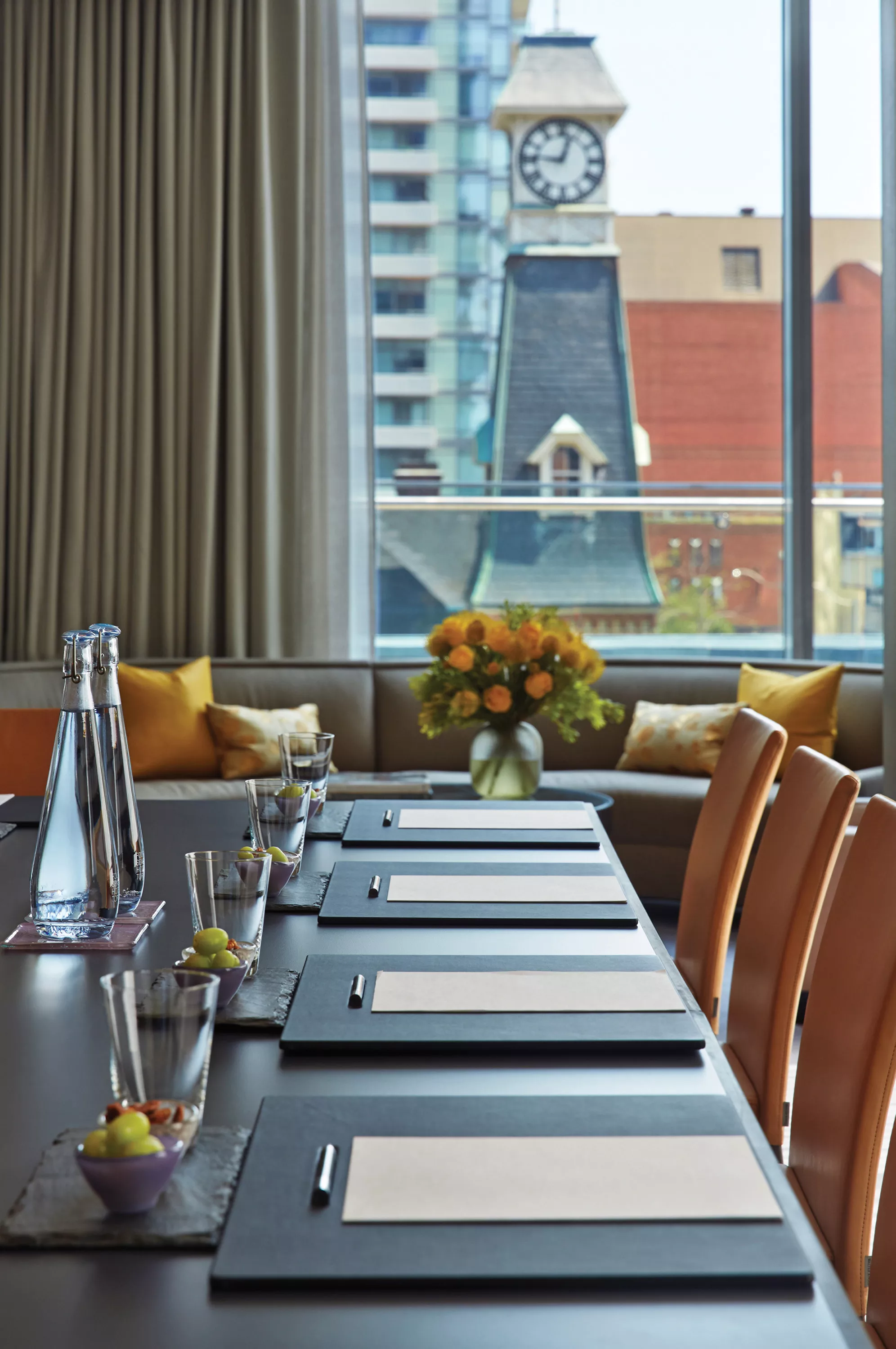 50 Yorkville Avenue, Toronto, Ontario M4W0A3, Canada - 50-yorkville-ave-4403-toronto-canada-luxury-real-estate-15_m34tzh