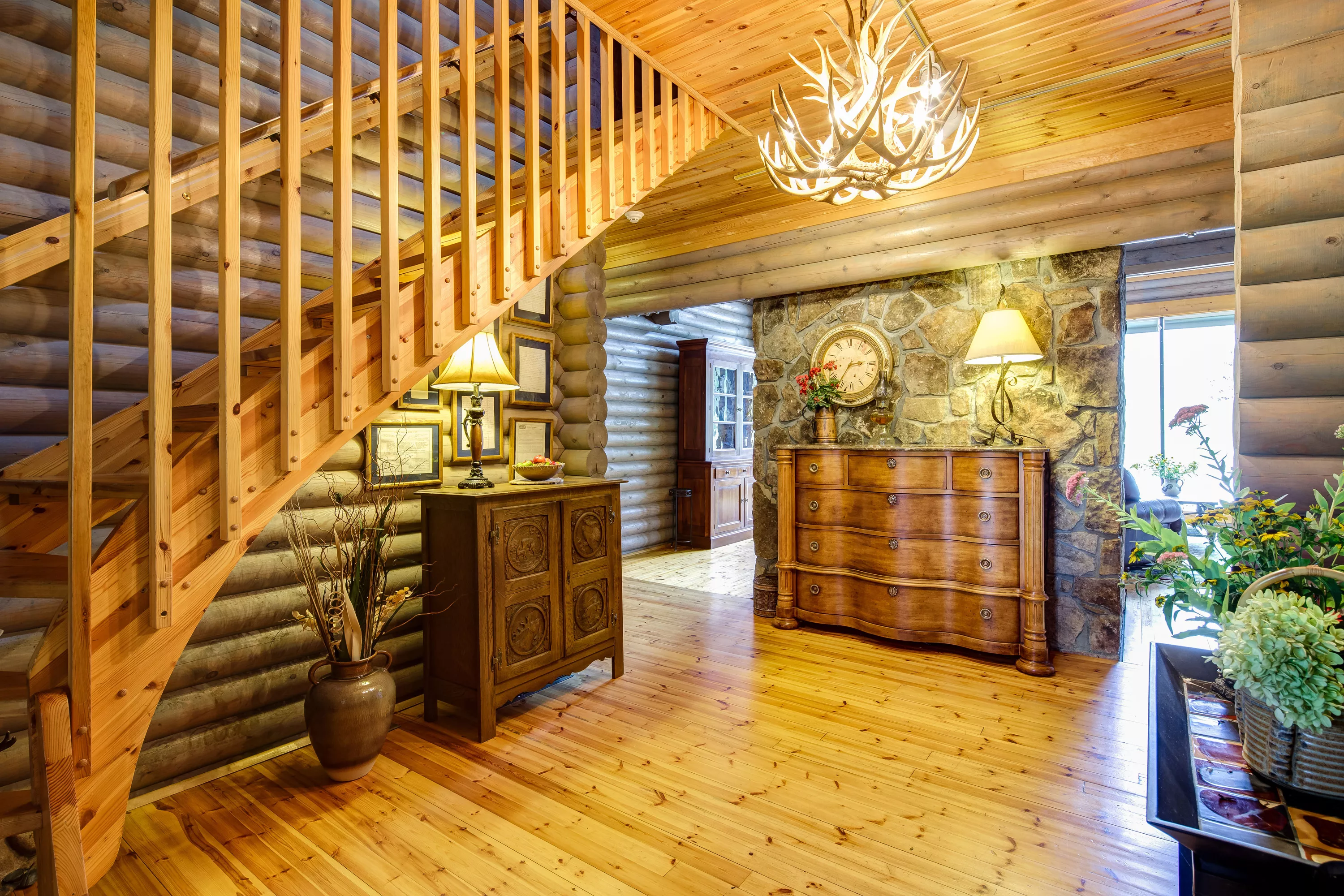 275 Kennemur Road, Historic Ellijay, Georgia 30536 - falling-waters-mountain-lodge-275-kennemur-rd-luxury-real-estate-8_va6rn8