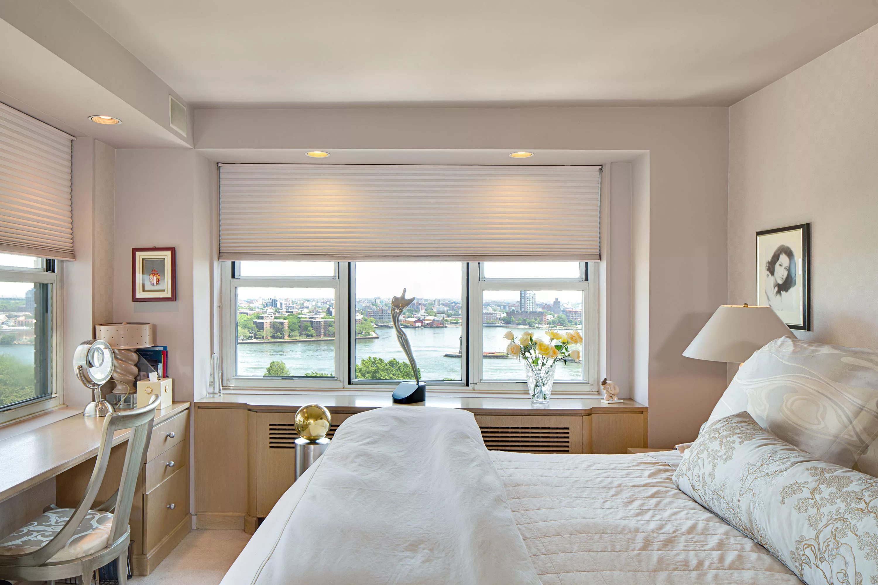 535 East 86th Street, 16A, New York City, New York 10028 - 535-e-86th-st-16a-new-york-city-ny-14-07-10-38-3838_z8mgib