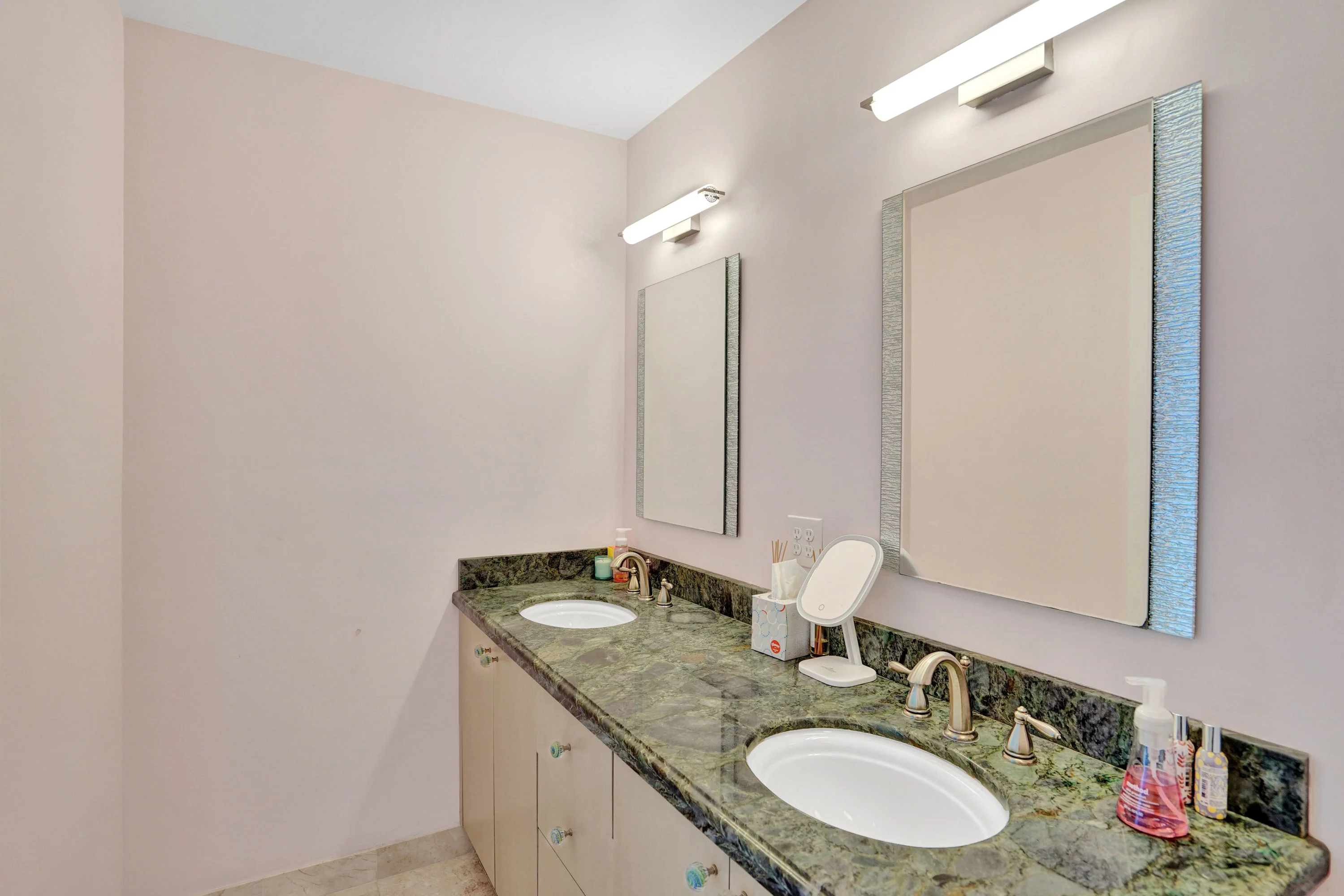 2110 N Ocean Blvd #26D, Fort Lauderdale, Florida  33305 - 2110_N_Ocean_Blvd_27_ibi1q7