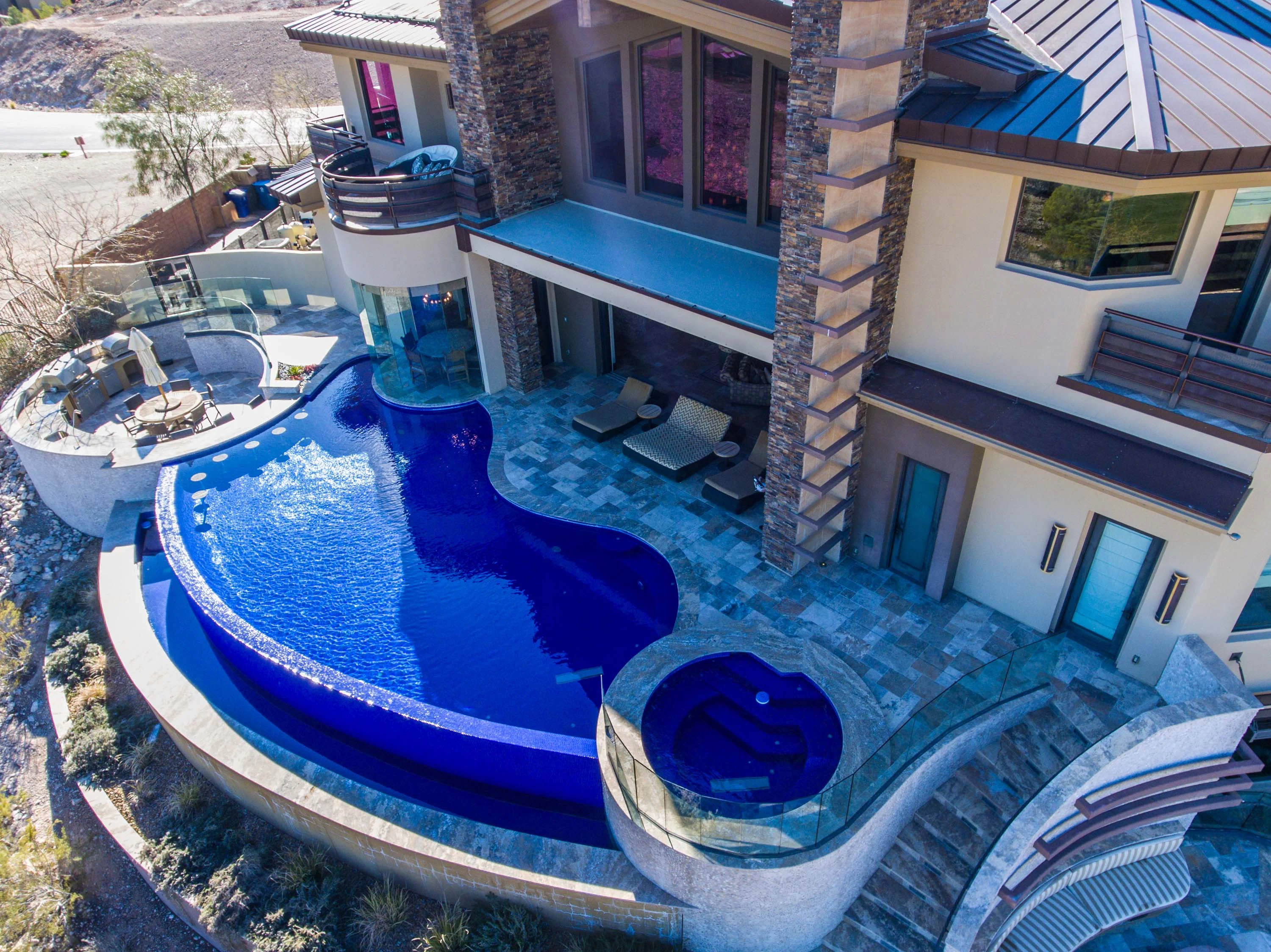 64 Promontory Ridge Drive, Las Vegas, Nevada 89135 - 64-promontory-ridge-drive-las-vegas-nevada47_hvnzys