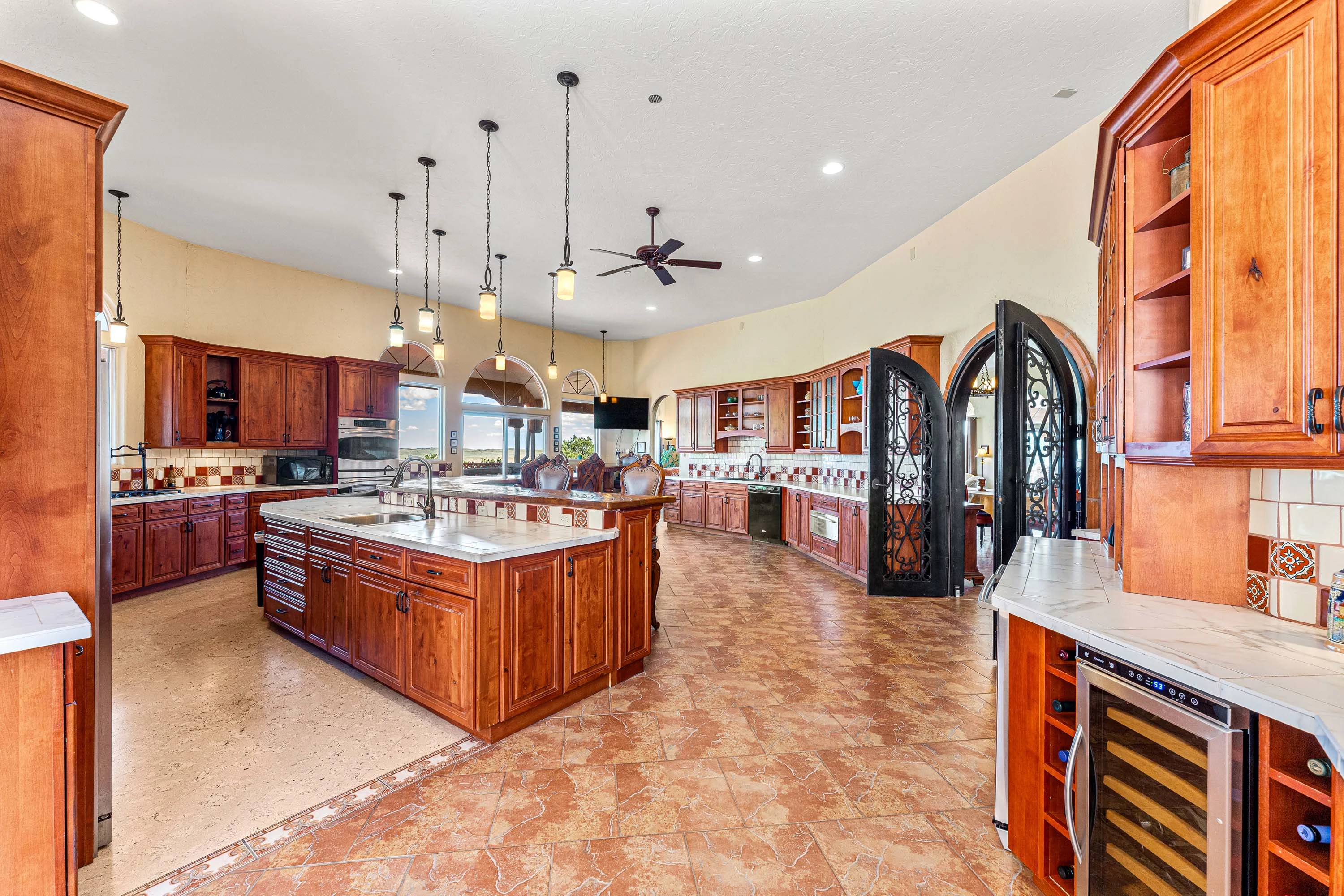 Villa Jubilee | 3001 County Road 330, Walsenburg, Near Pueblo/Trinidad, Colorado 81089 - 16_-_40-print-028-3001-Co-Rd-330-Print_p09vzo