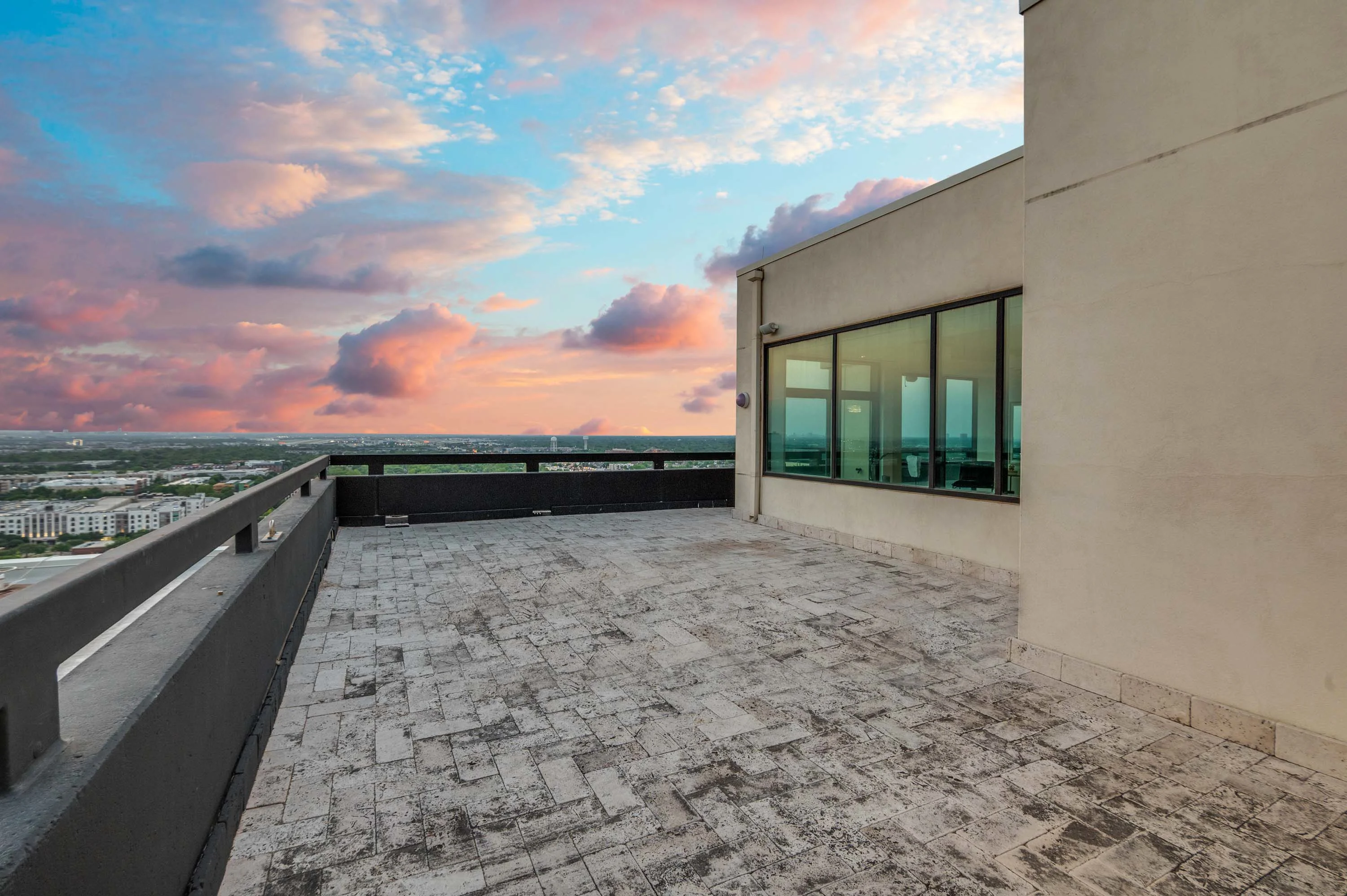 3111 Welborn Street #1703, Dallas, Texas 75219 - 33_3111_Welborn_Street_1703_zsqj9l
