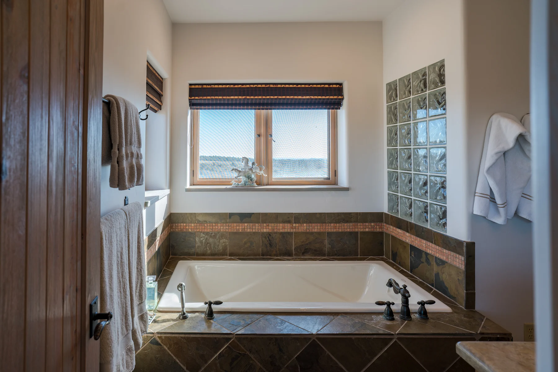 243 Spring Hollow Way, Durango, Colorado 81326 - 12_-__DSC9609-HDR_vcv3ep