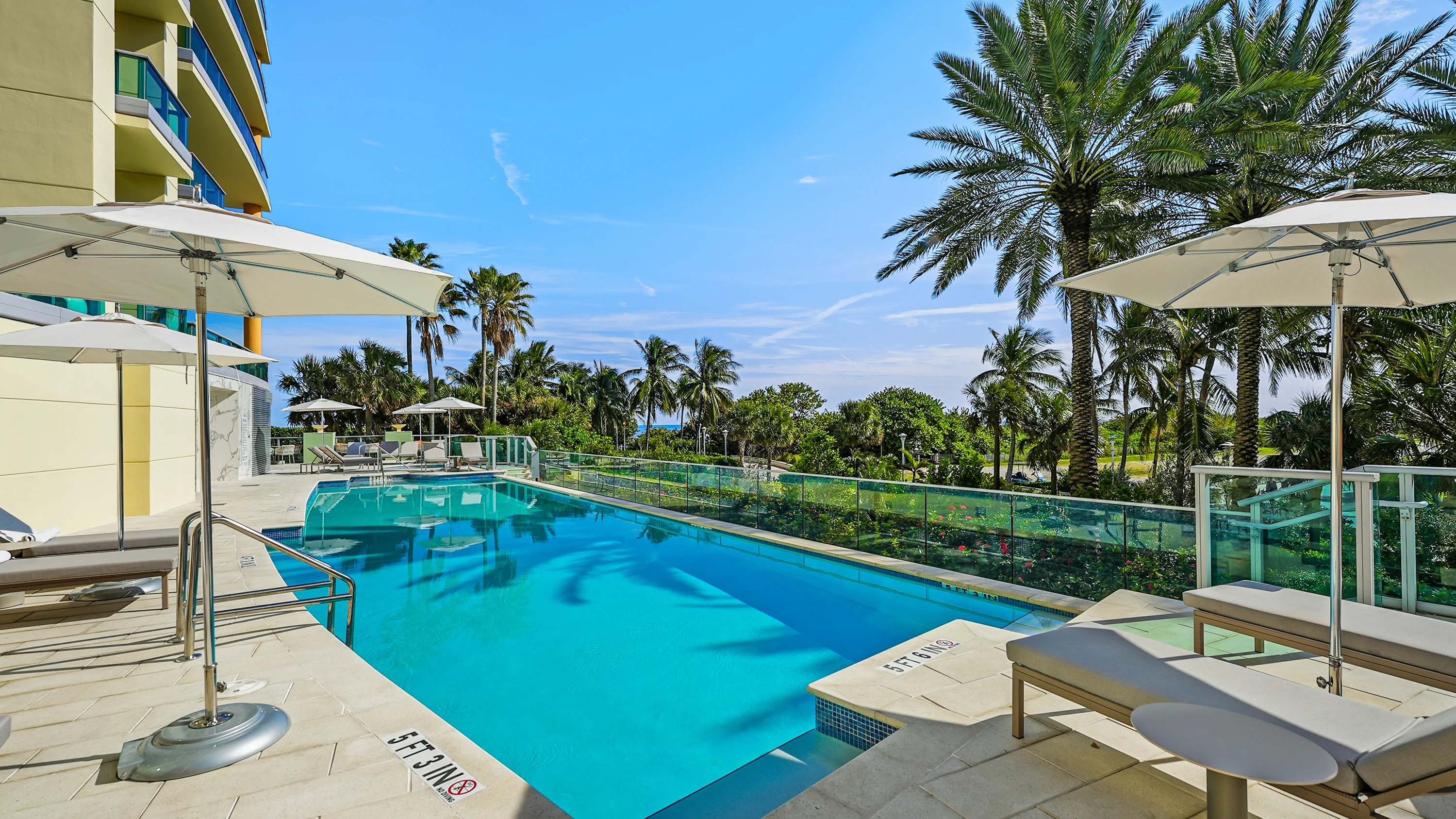 1455 Ocean Drive, Beach House 1, Miami Beach, Florida 33139 - 1455_Ocean_Dr_43_m6ayfu