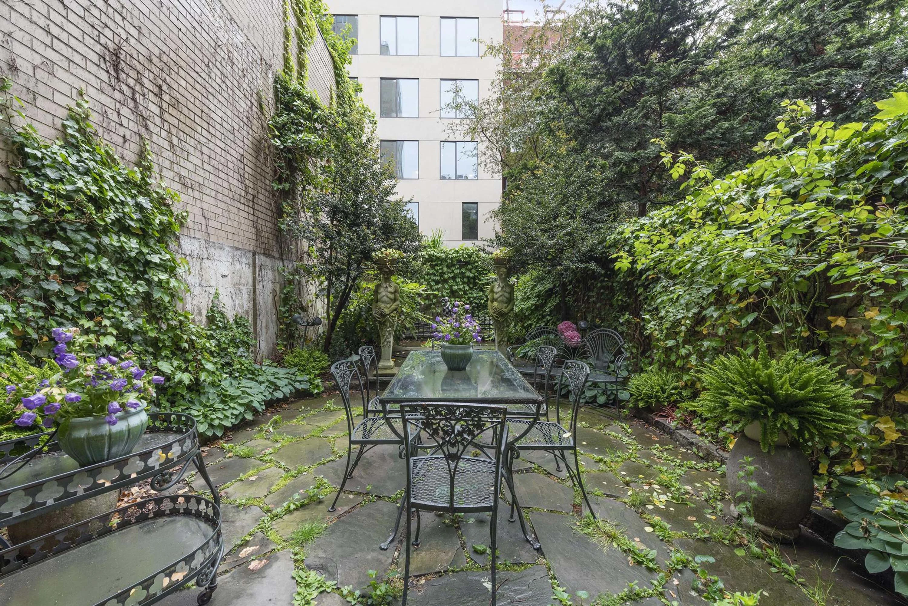 162 East 63rd Street, Upper East Side, New York, New York 10065 - 12_-_162-east-63rd-street-new-york-ny-usa-027_cmqn61