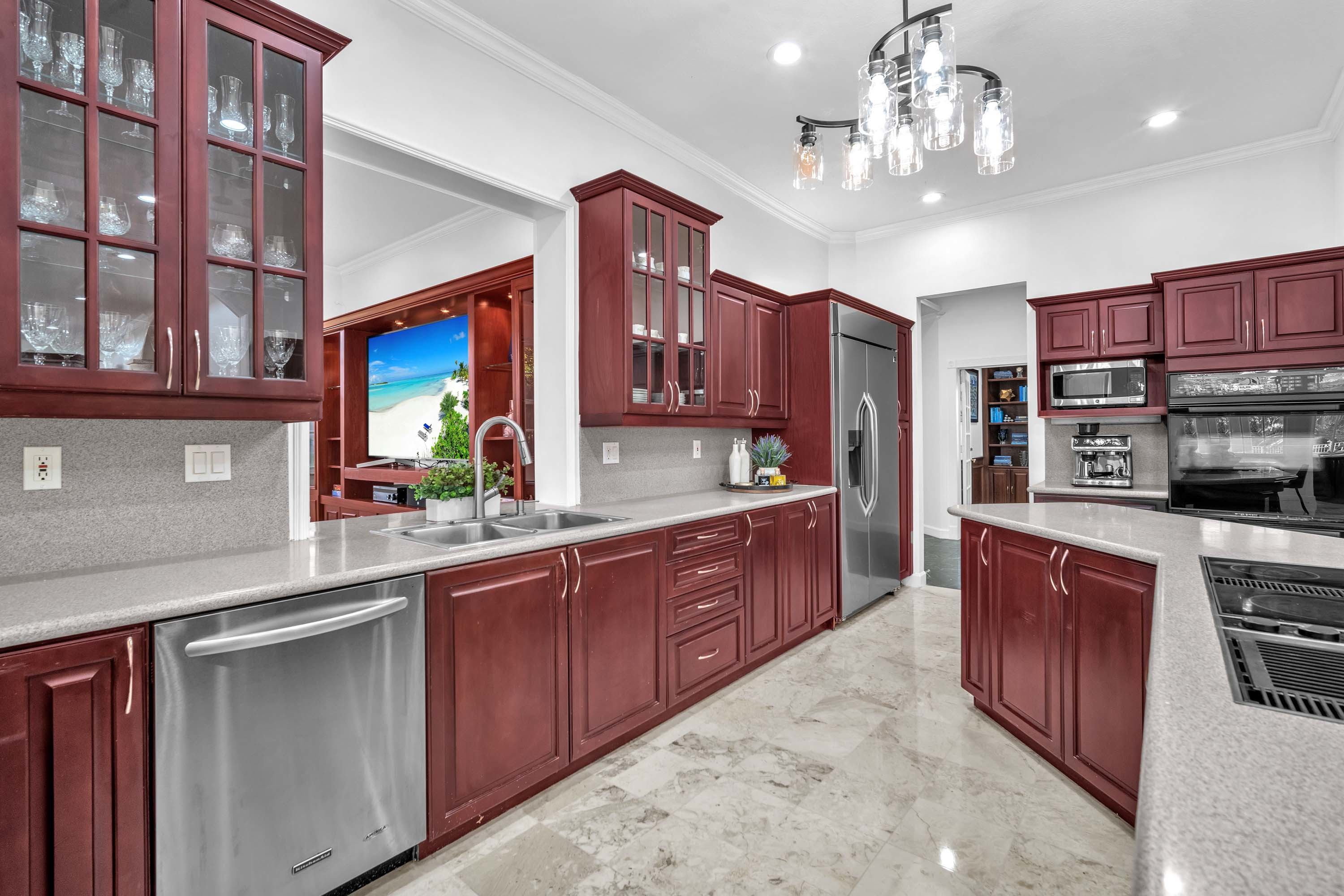 12 3855 Windmill Lake Road - Luxury Real Estate - Concierge Auctions