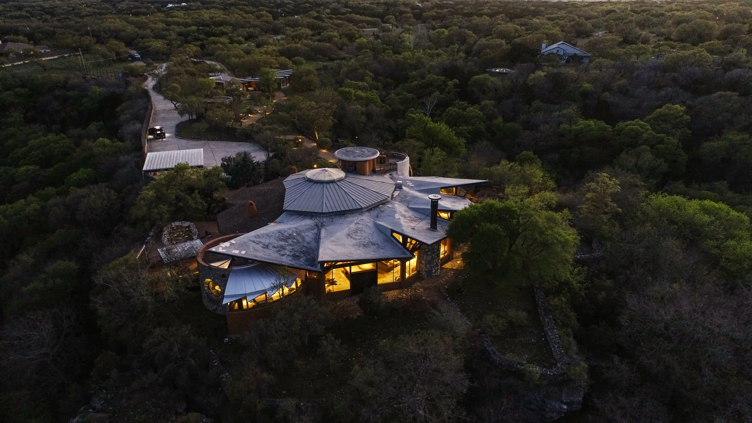 4002 Tyx Trail, Near Austin, Texas 78669 - 4002-tyx-trail-spicewood-tx48_f4fy81