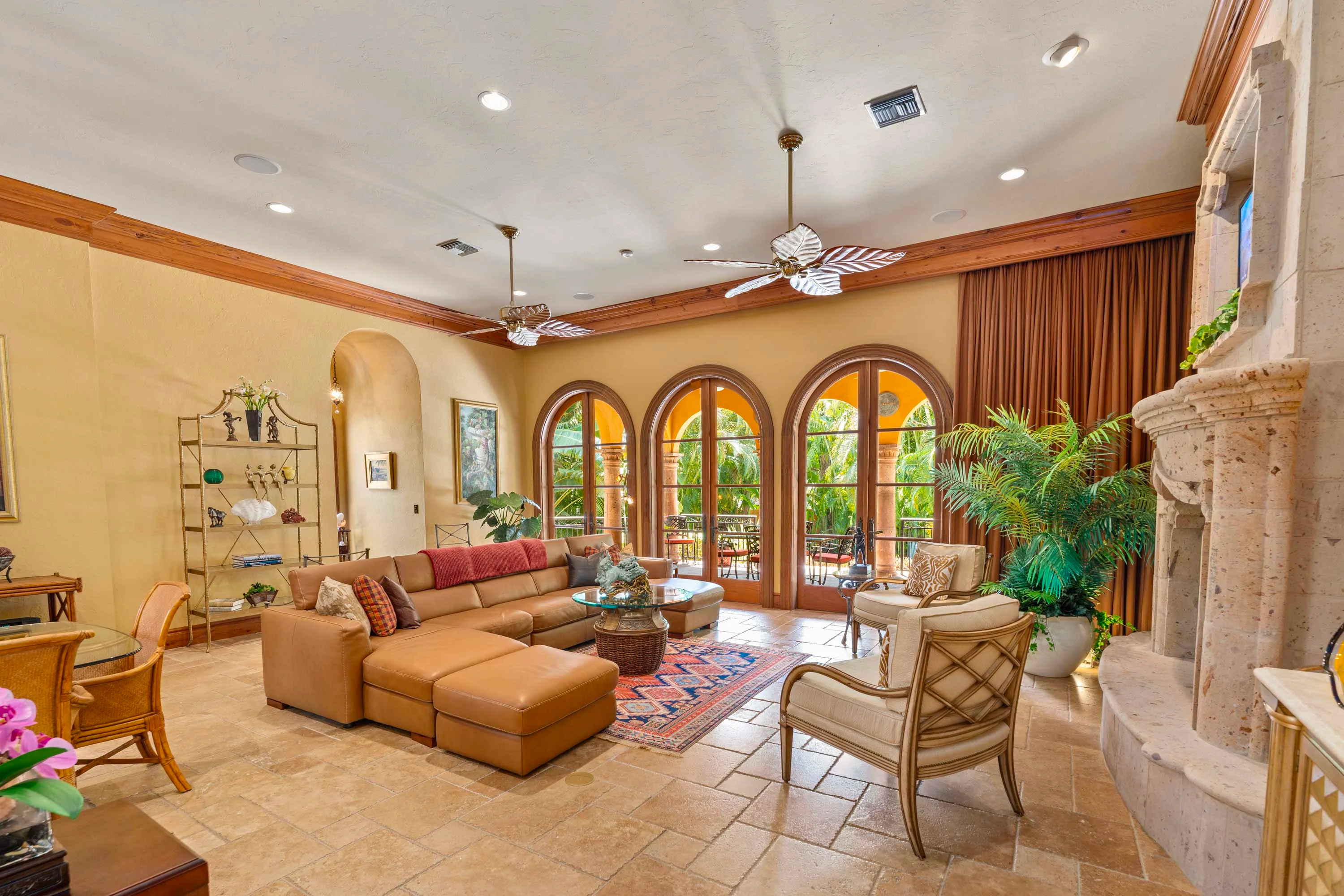 1924 Lincoln Drive, Sarasota, Florida 34236 - 7_-_1924_LNCOLN_RD_HR_ADJ_018_angw31