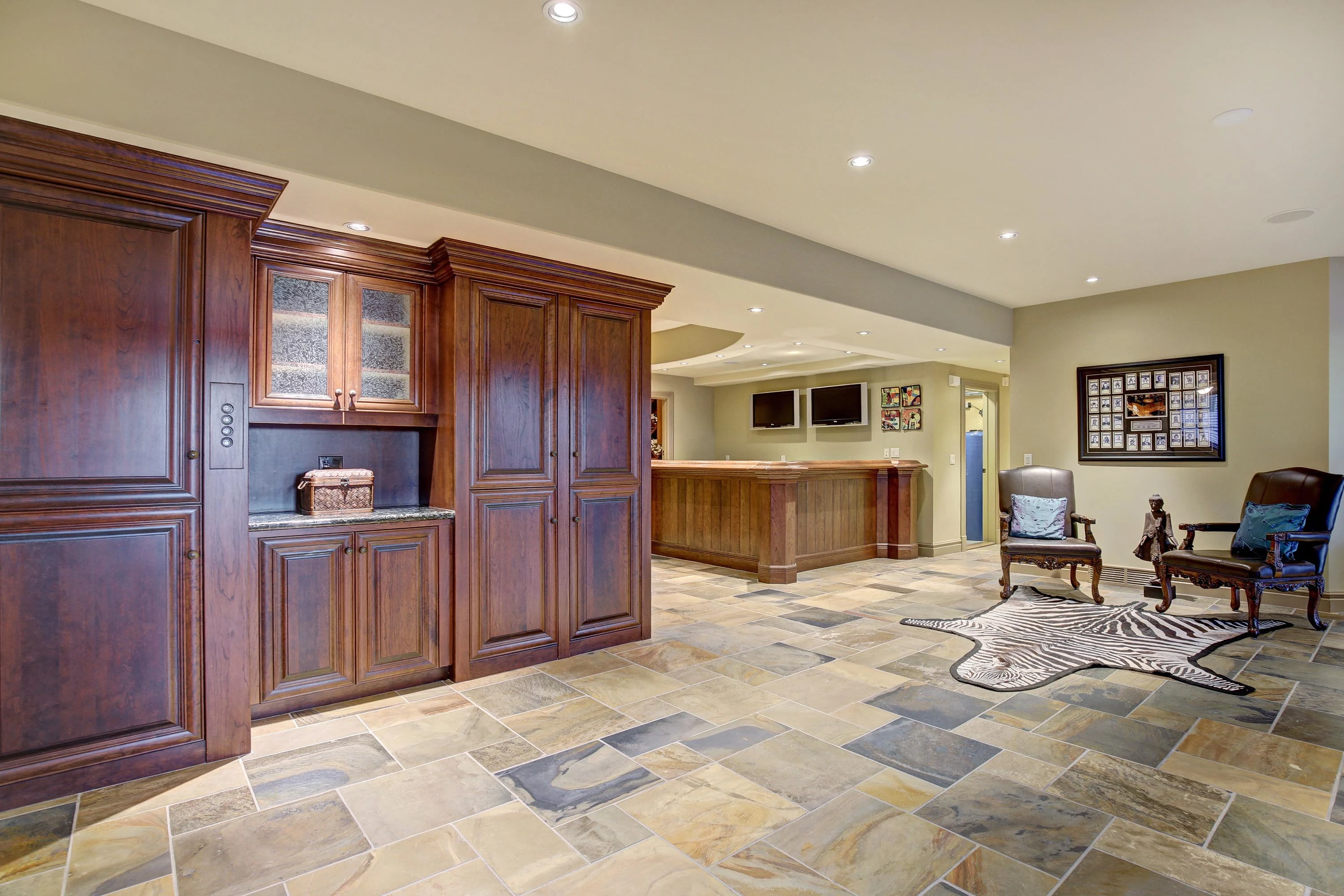 82031 202 Avenue West, Calgary, Alberta T1S 2X2, Canada - 82031-202-avenue-w-foothills-alberta-canada41_poybrr