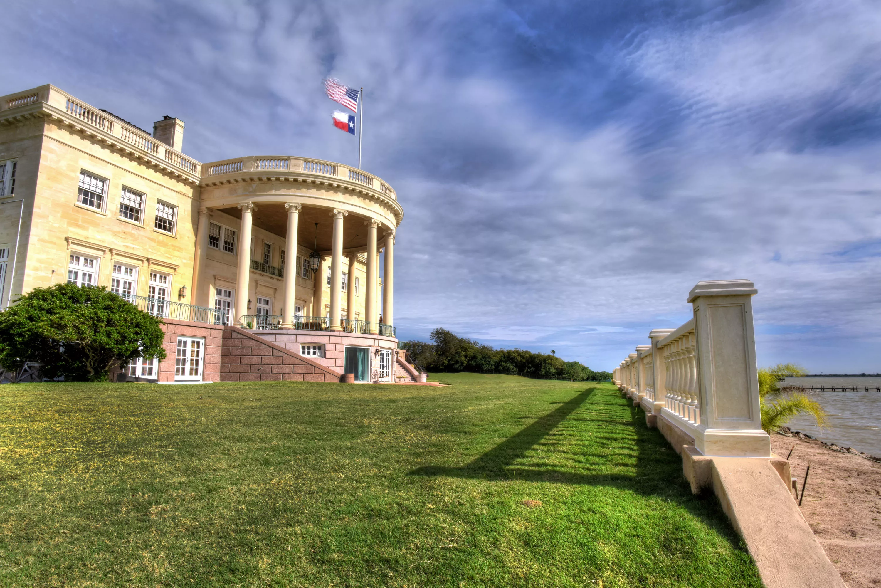 515 Bayridge Road, The Governor Ross Sterling Mansion, Texas 77571 - Ross-Sterling-Mansion-15-01-22-44-4444_bw6sqz