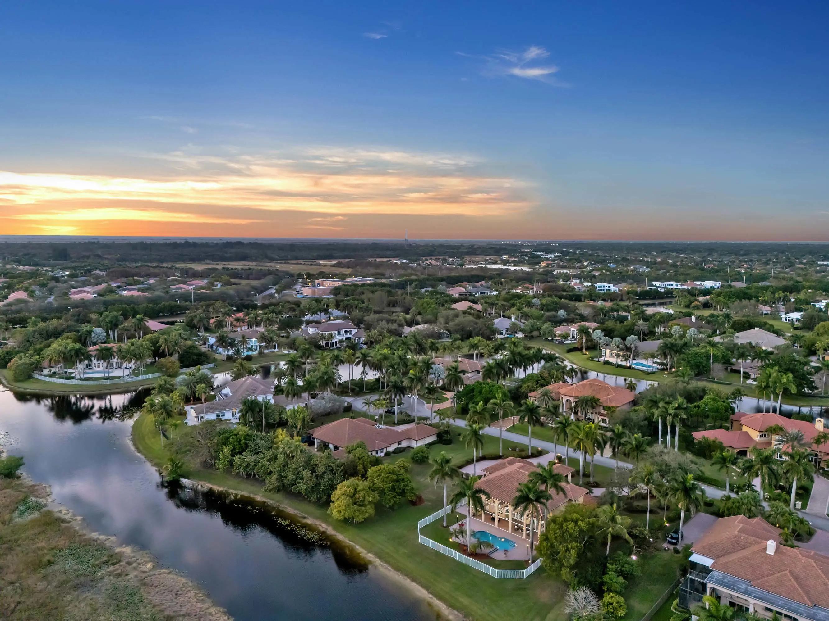 03 3855 Windmill Lake Road - Luxury Real Estate - Concierge Auctions
