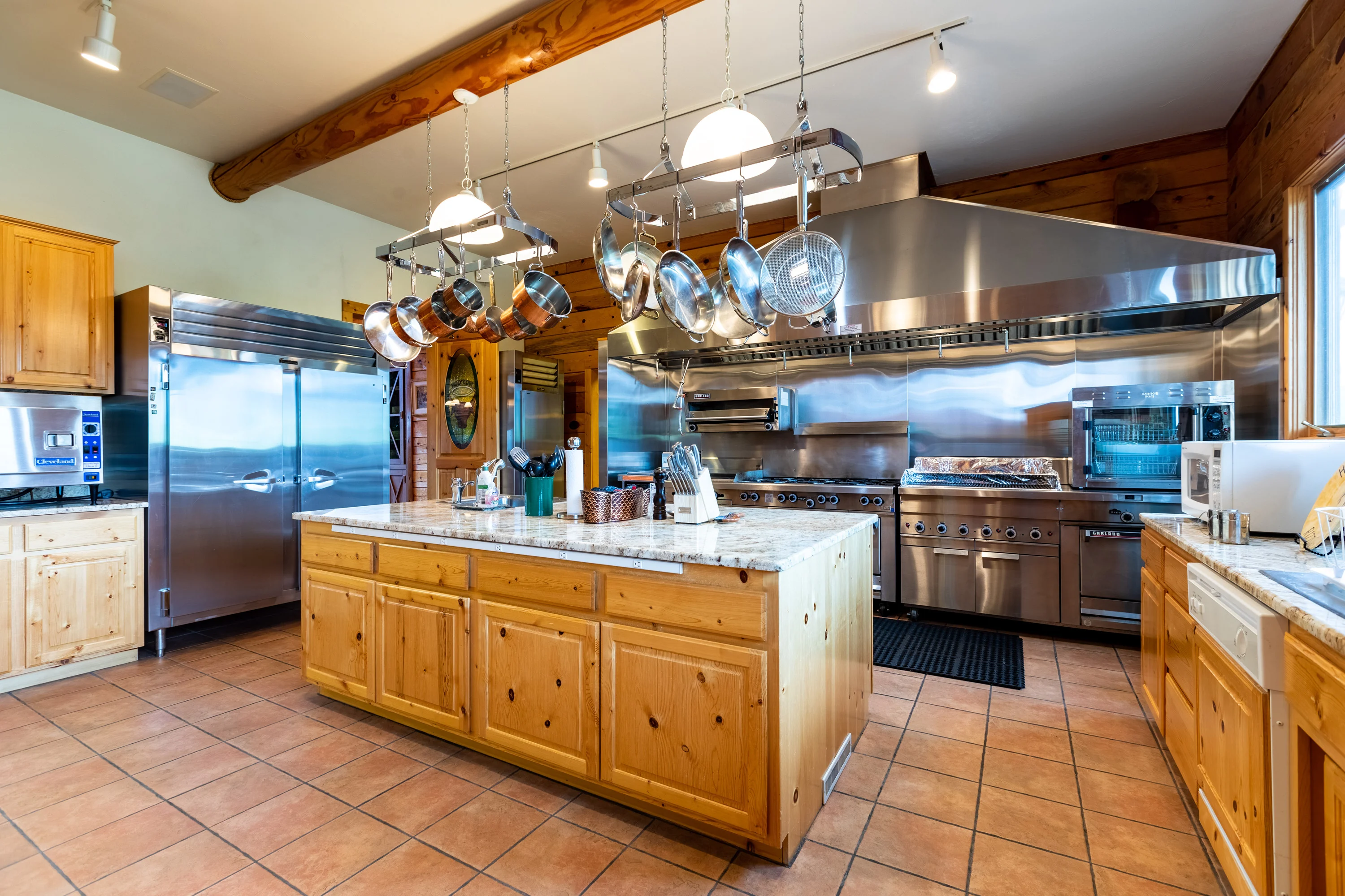 43 Rapid Creek Road, Sheridan, Wyoming 82801 - holy-cow-ranch-43-rapid-creek-road-sheridan-wyoming09_gql7hf