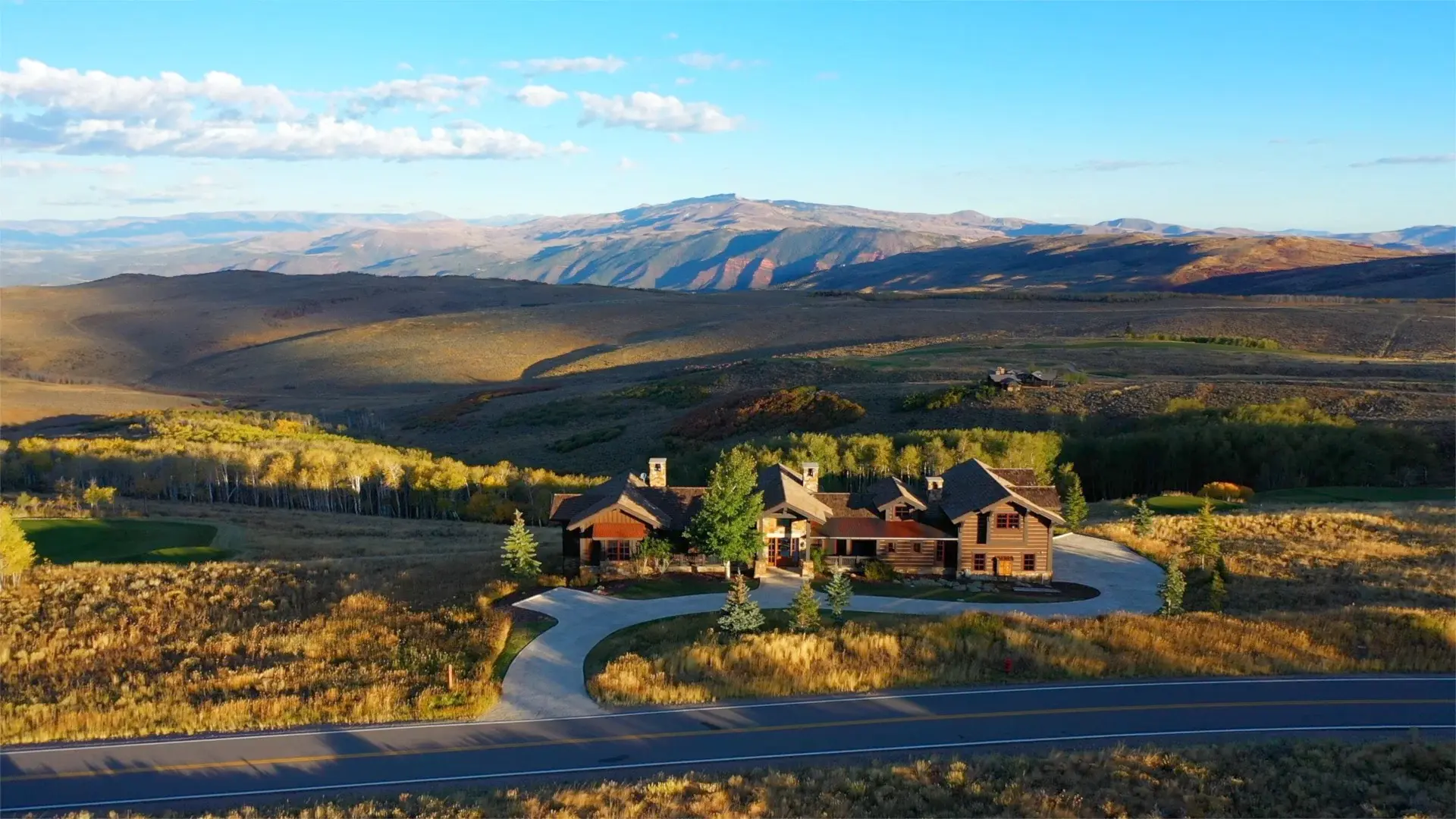 Tucked away within 2.5 acres of the coveted Colorado mountains, this 6,966-square-foot residence is the definition of visionary Vail Valley living. With seven bedrooms, three stories, vaulted ceilings, and luxury details around every turn, 1117 Summit Tra