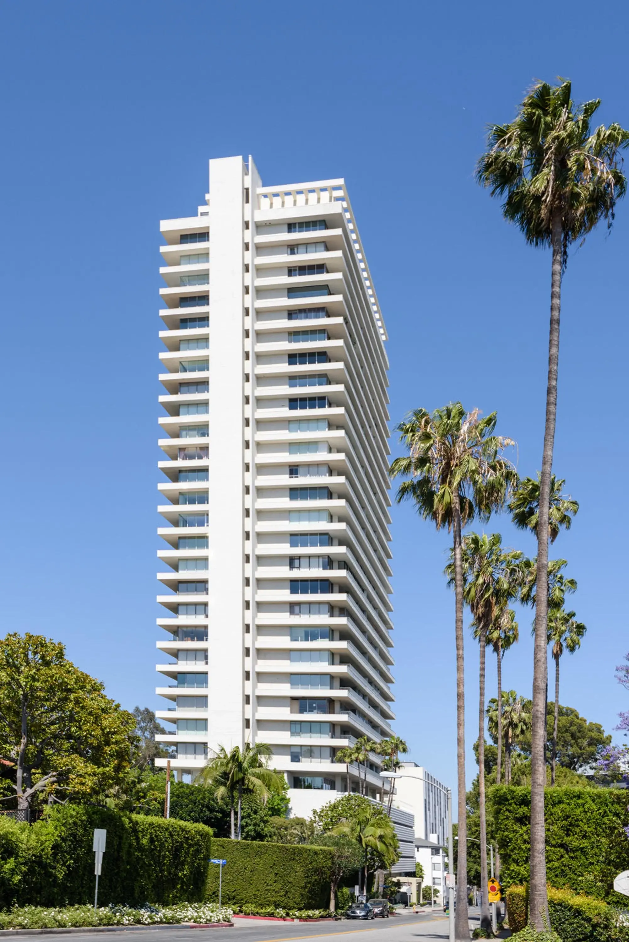 9255 Doheny Road PH1 and 2, West Hollywood/Beverly Hills, California 90069 - 9255-doheny-road-ph1-ph2-west-hollywood-california02a_gqksys