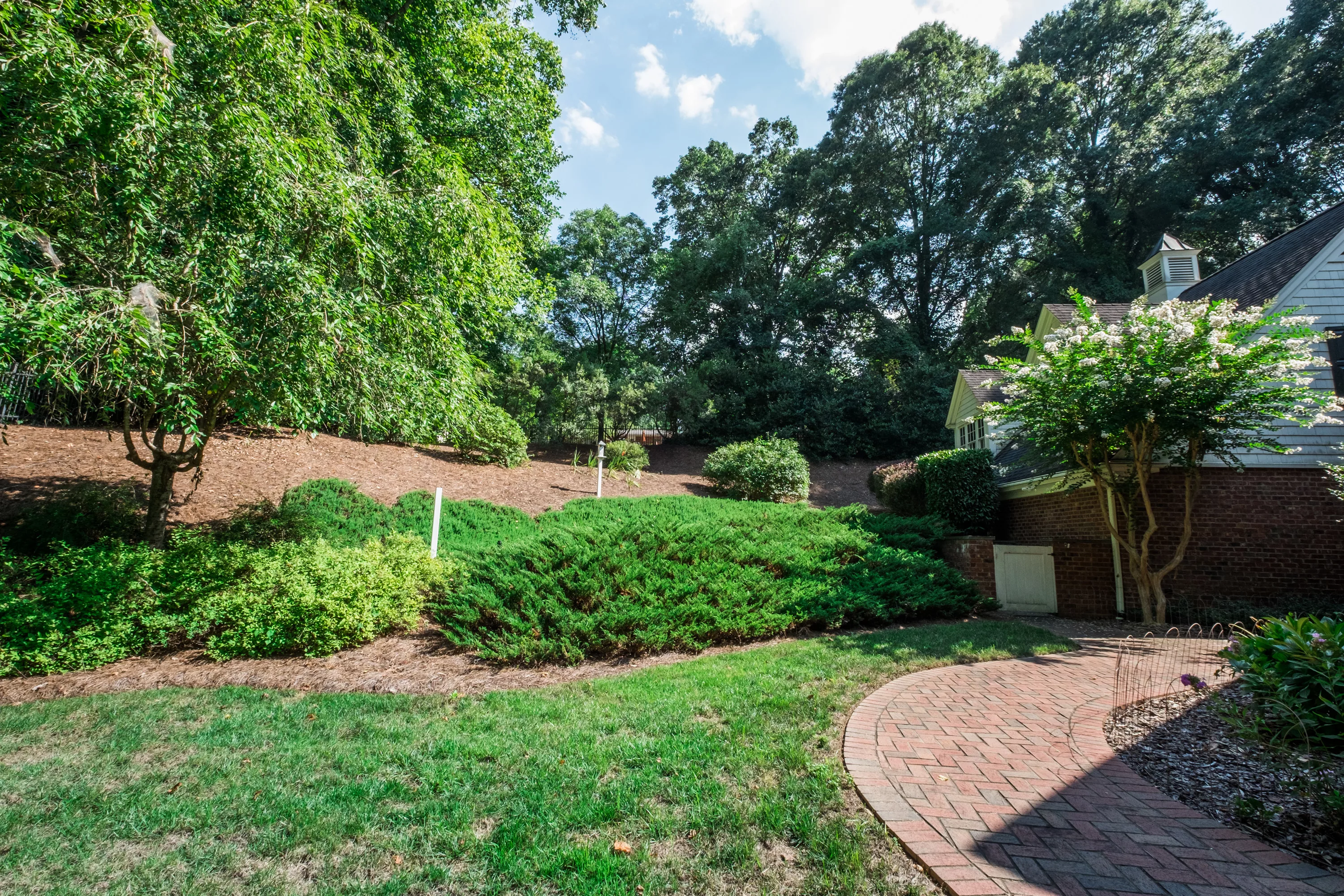 480 Stonegate Lane, Winston-Salem, North Carolina 27104 - 480-stonegate-lane-winston-salem-nc-luxury-real-estate-32_uuhnlc