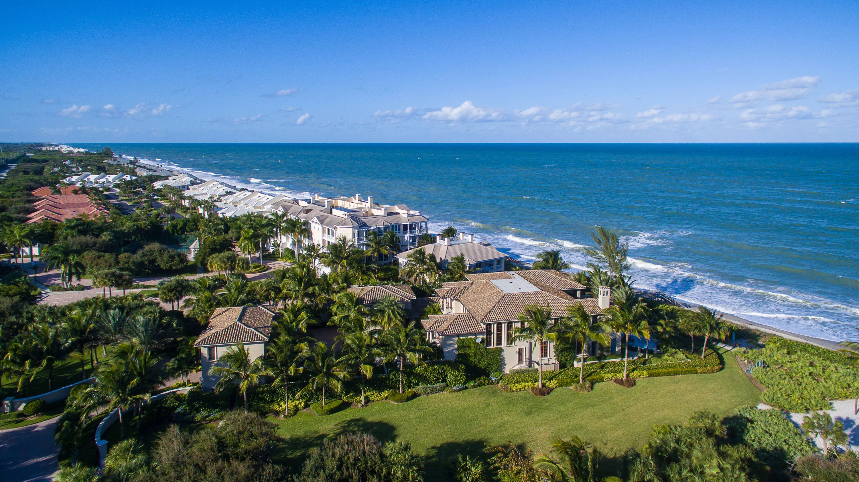 10 Ocean Lane, Vero Beach, Florida 32963 - 10-ocean-lane-vero-beach-florida33-15-22-58-5858_vosvgo