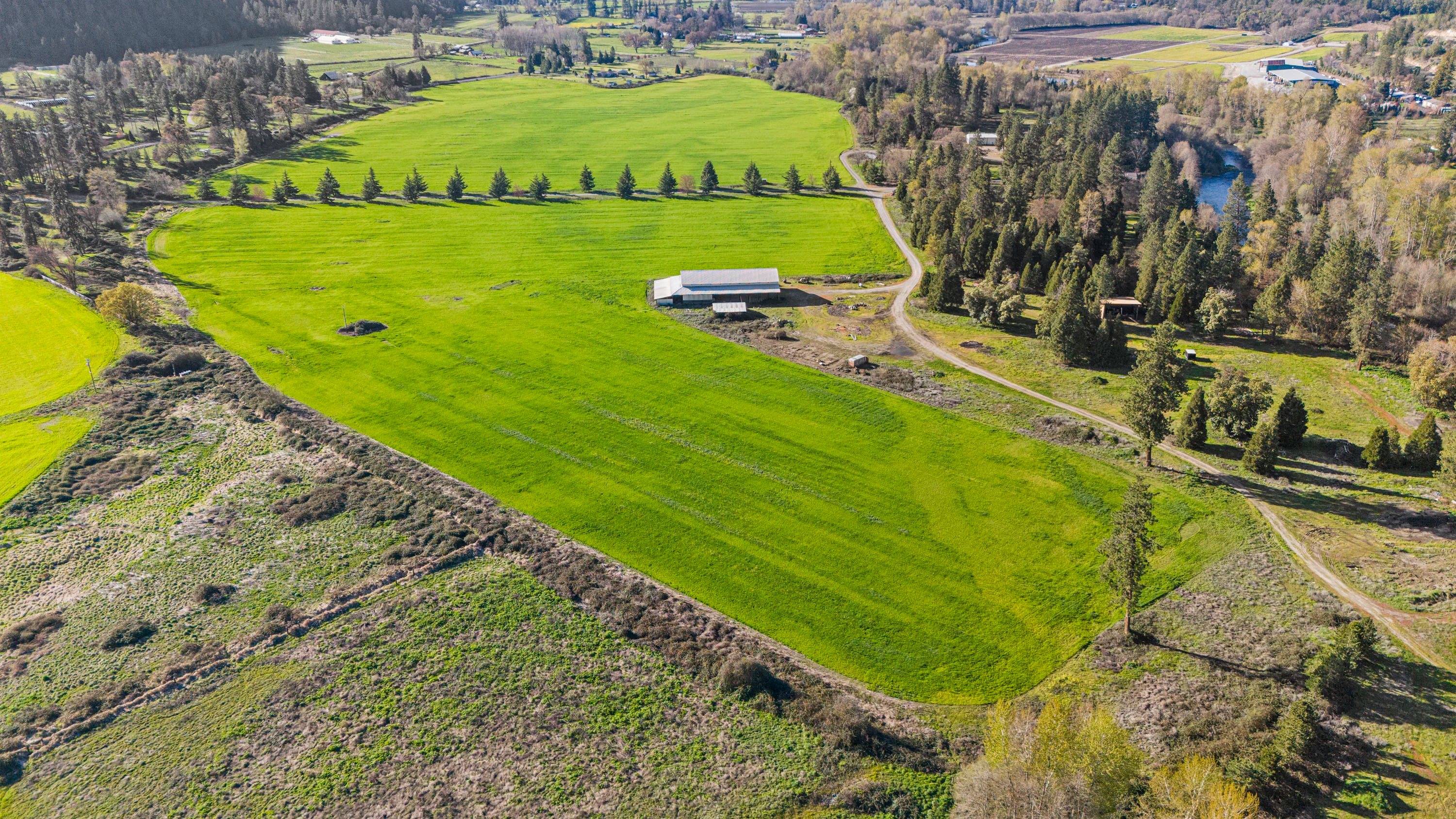 15855  Highway 238, Grants Pass, Oregon 97527 - 15577_Hwy_238_Grants_Pass_OR_24_mecprn