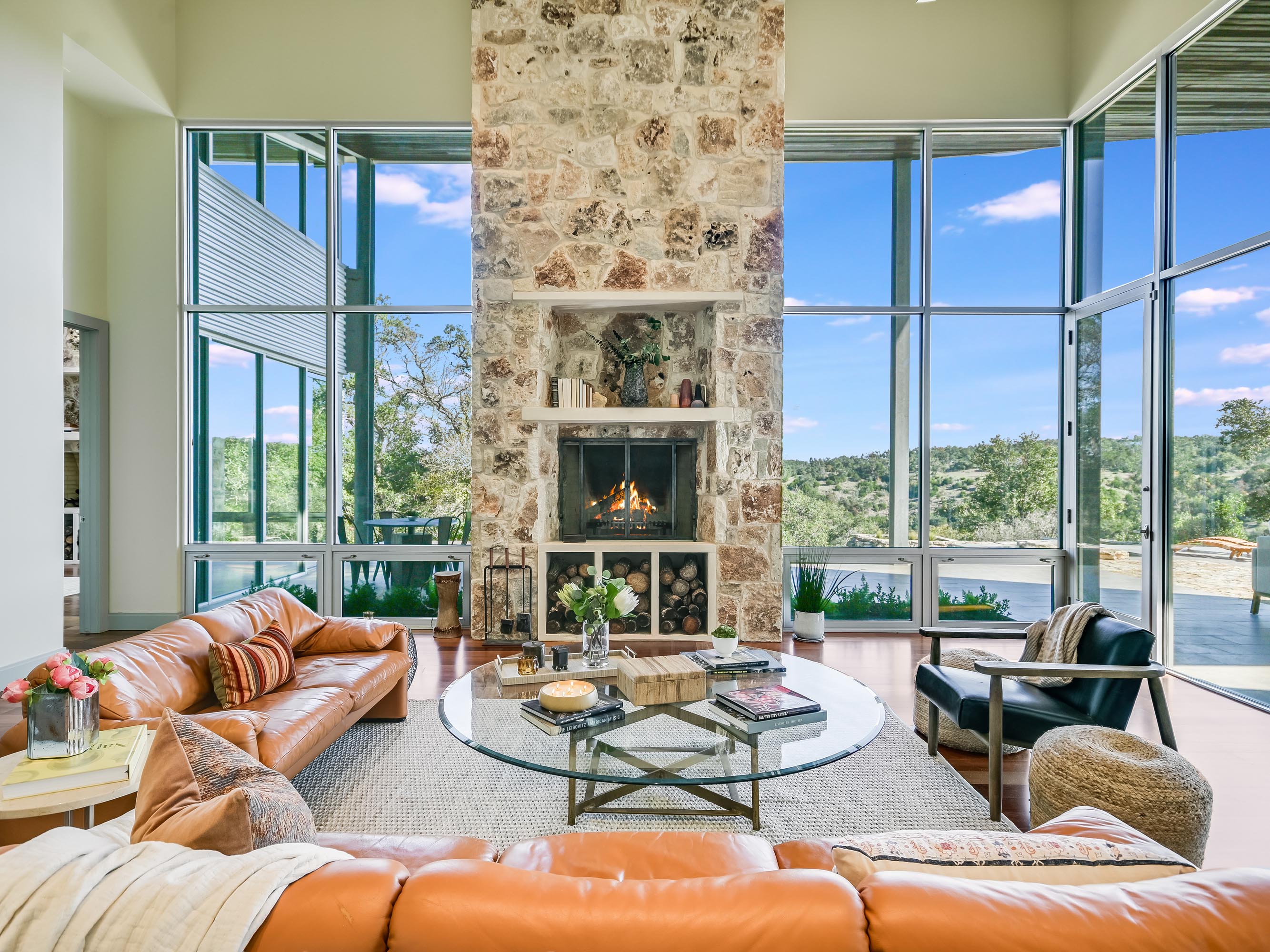 1946 Backbone Ridge, Wimberley, Texas 78666 | Concierge Auctions