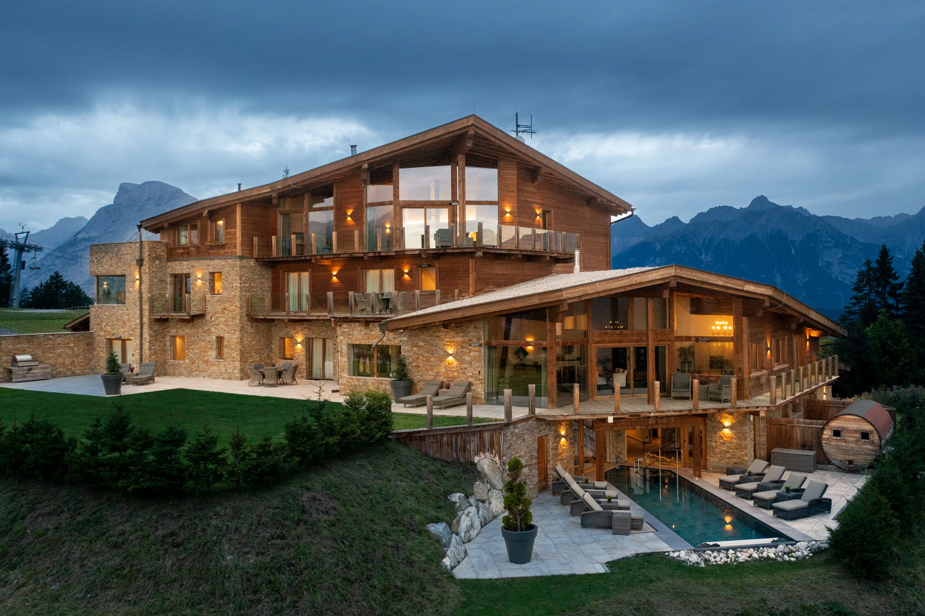 Luxury Mountain Chalet, Seefeld, Austrian Alps, Tirol , Austria - luxury-mountain-chalet-tirol-seefeld-austria67_javifz