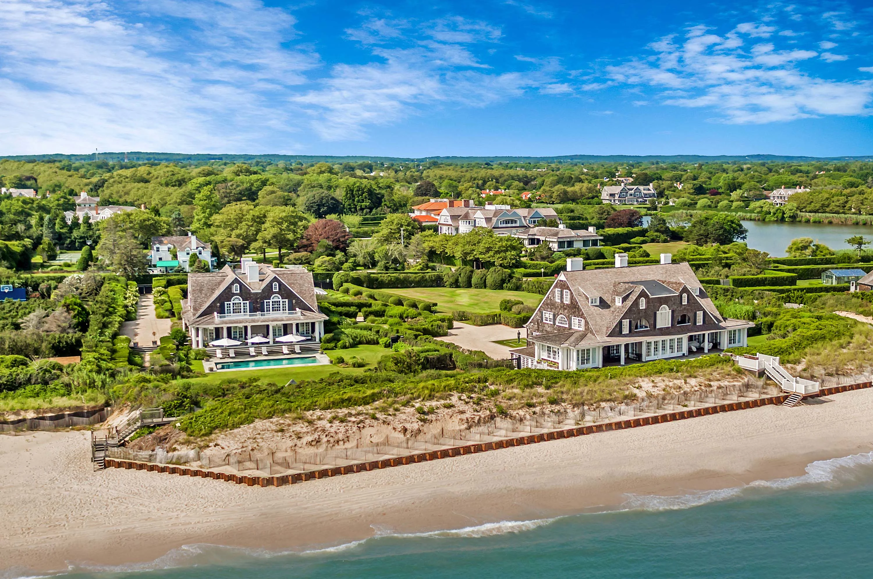 366 & 376 Gin Lane, 366 & 376 Gin Lane, Southampton, New York 11968 - 55_-_L_Grant_366_Gin_Lane_Southampton_drone-13_retouched_ao5dfh