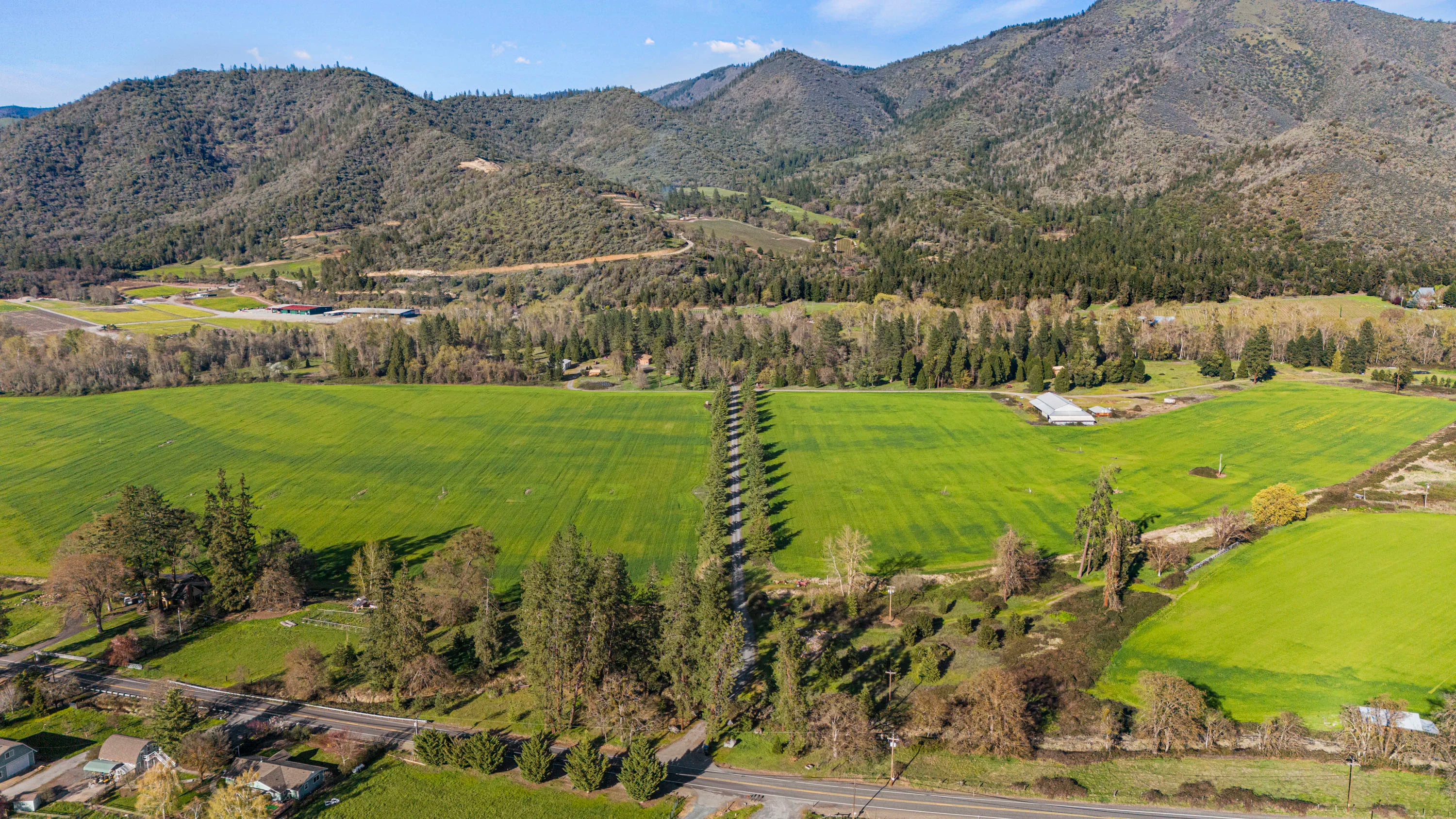 15855  Highway 238, Grants Pass, Oregon 97527 - 15577_Hwy_238_Grants_Pass_OR_22_up70ih