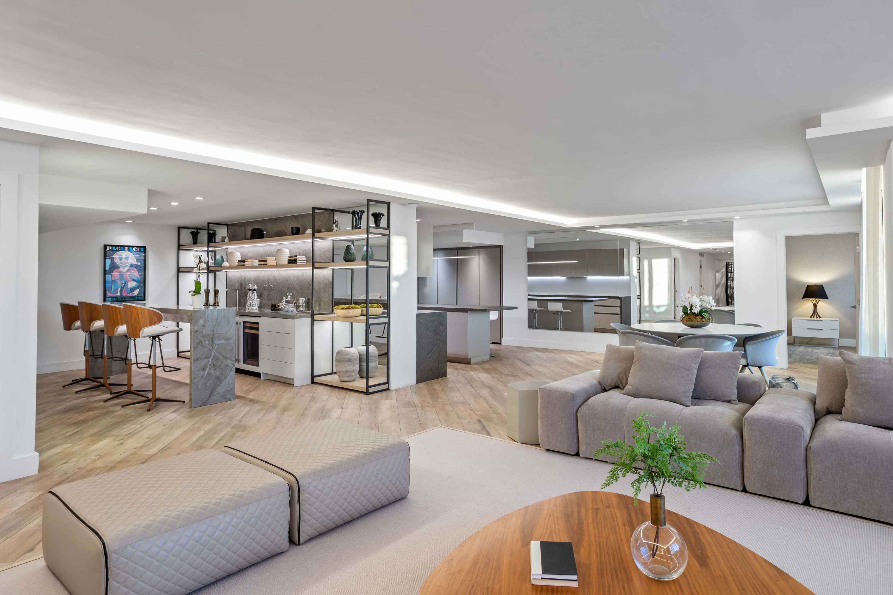 07 2301 Collins Ave Apt 1432 - Luxury Real Estate - Concierge Auctions