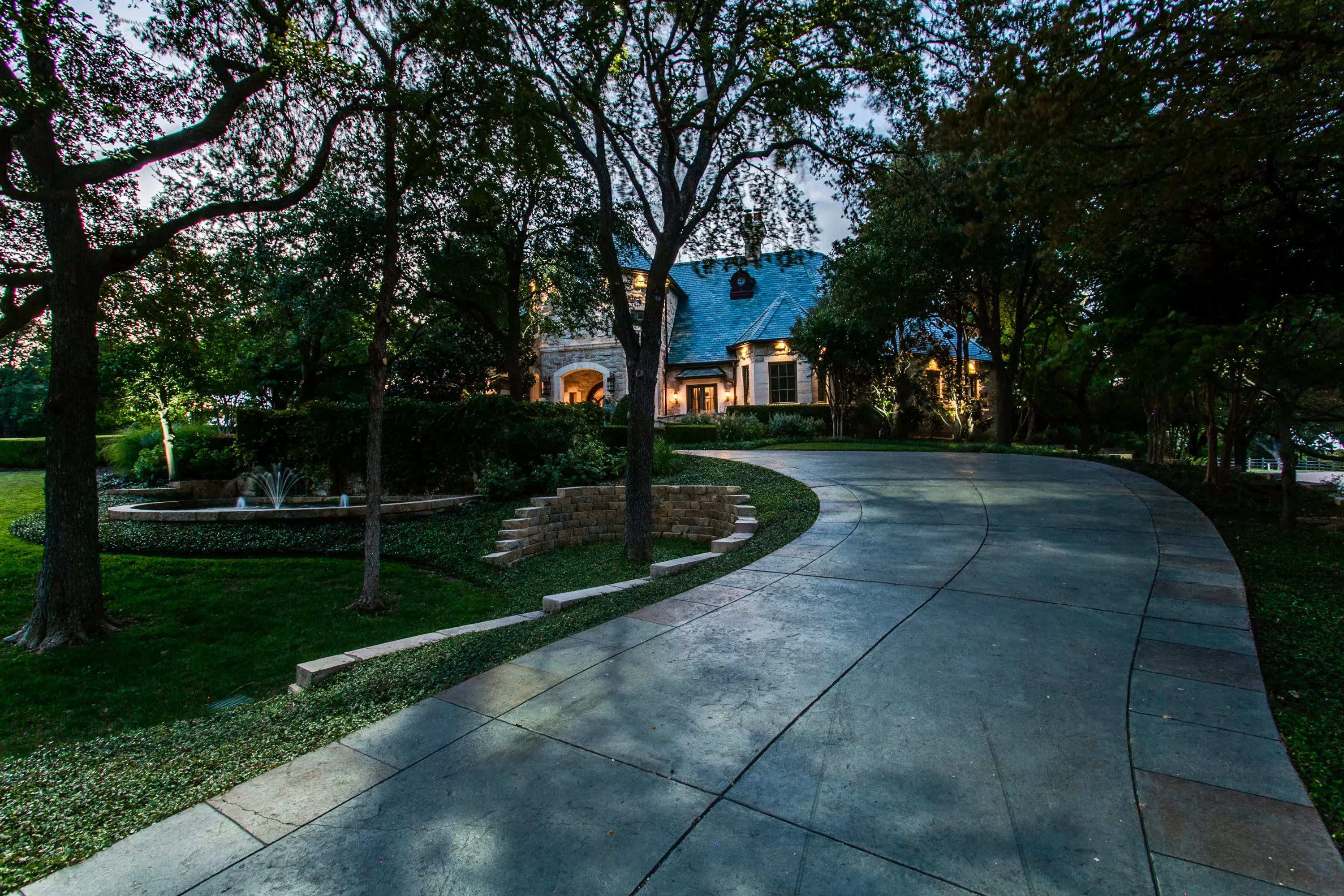 6413 Old Gate Road, Dallas Area, Texas 75024 - 6413-old-gate-road-plano-texas02_rabkmq