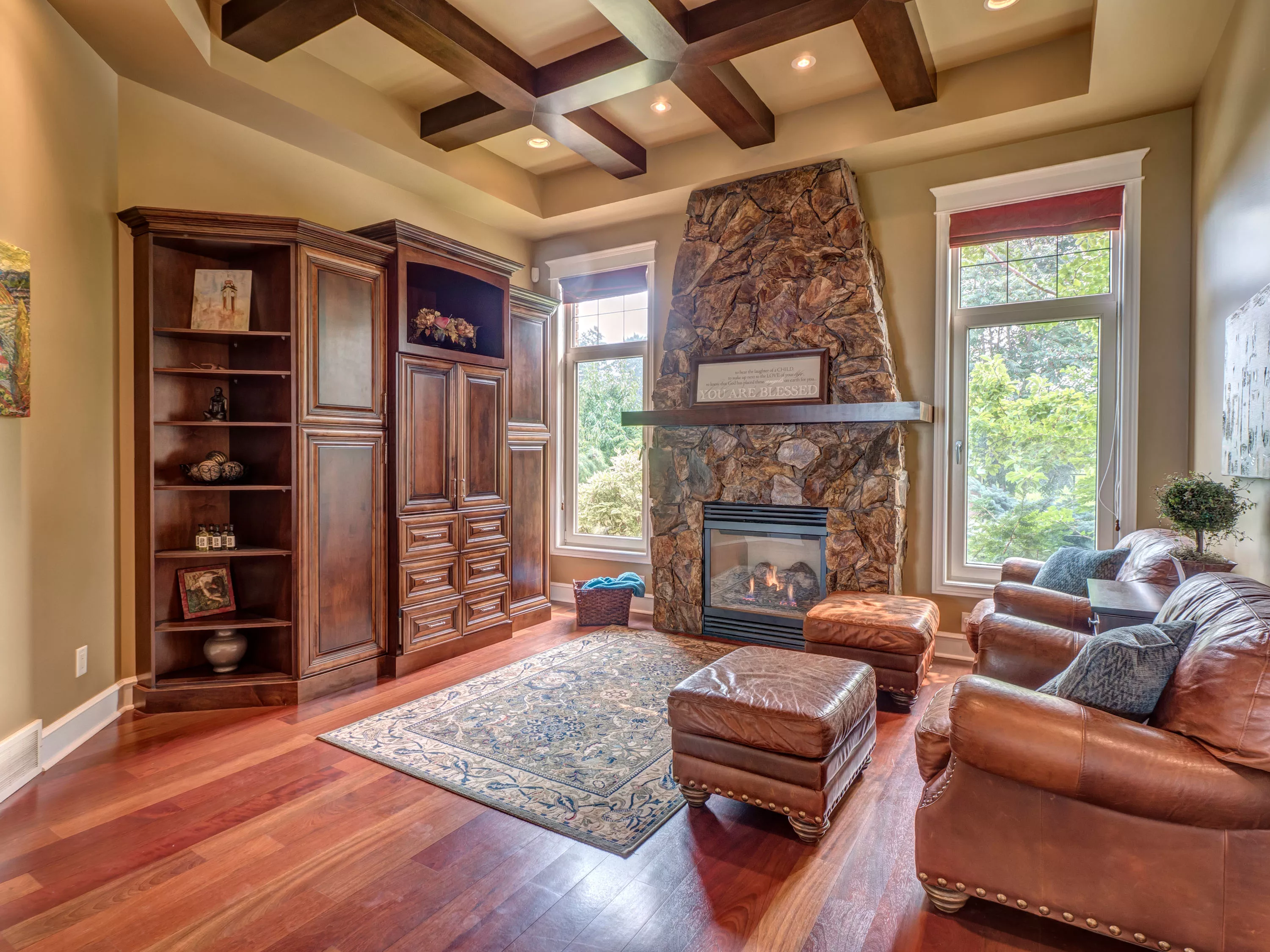 2830 East Kelowna Road, Kelowna, British Columbia V1W 4H5, Canada - 2830-east-kelowna-road-east-kelowna-british-columbia-canada_08_hwoioz