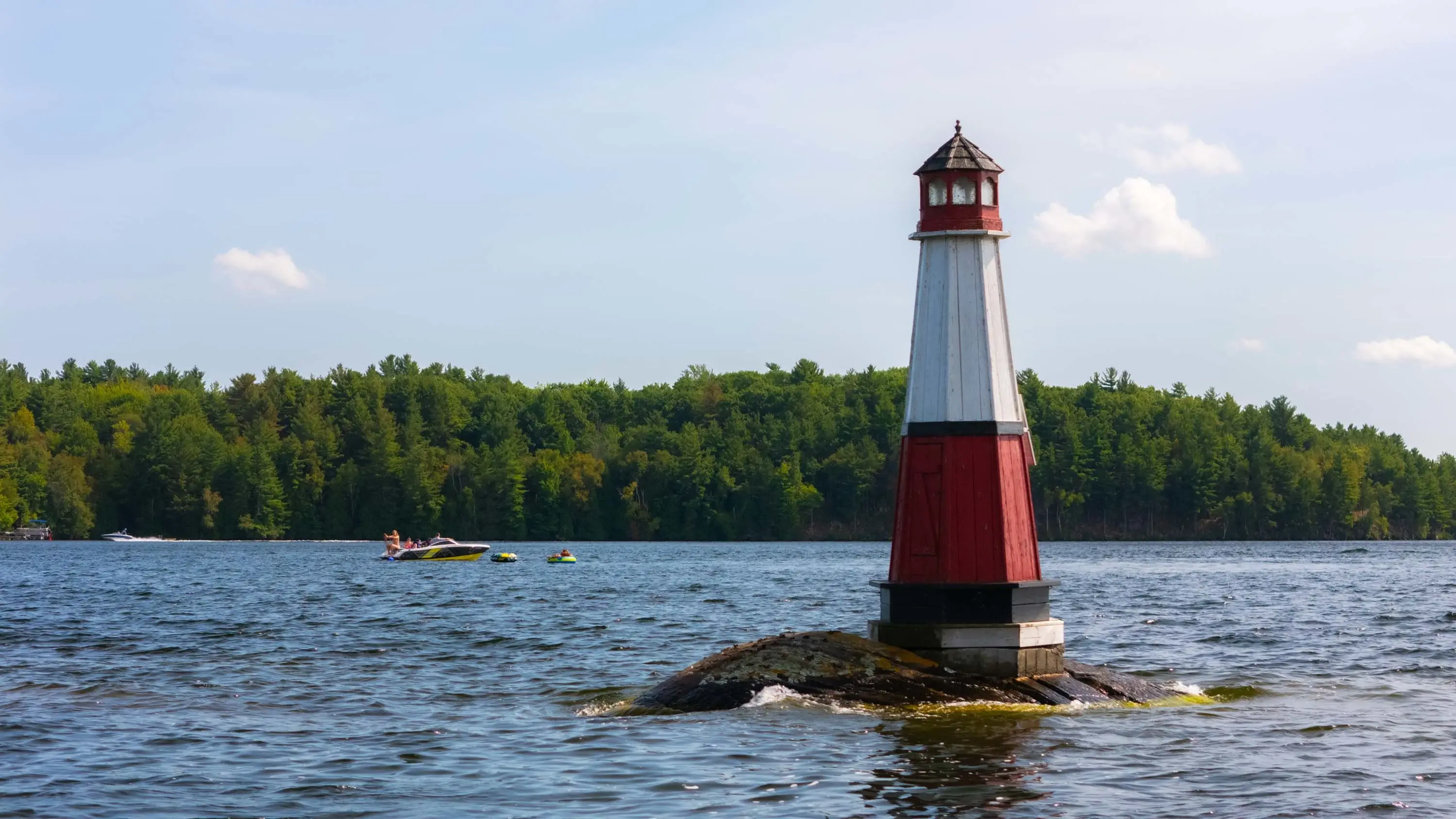 308 O'Hara Point Road, Muskoka District, Georgian Bay, Ontario L0K1S0, Canada - 3_-_Jeff_Braun_-_Muskoka_-_2024_-_Modern_Movement_Creative_Inc_-_PHOTOG-_Mitch_Hubble_-59_-_August_31_2024_copy_irnxd1