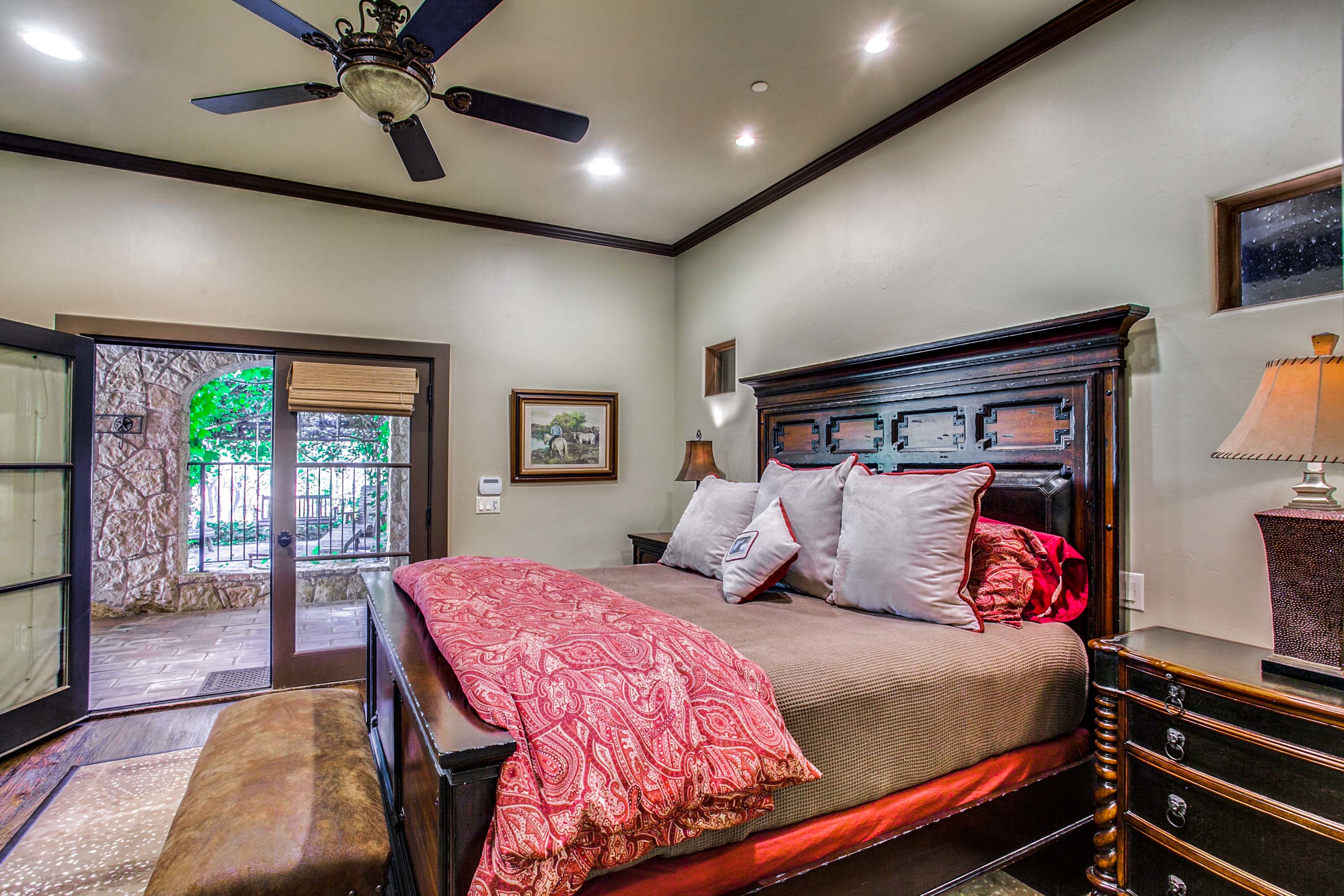 32 1011 Lakeview Point Drive - Luxury Real Estate - Concierge Auctions