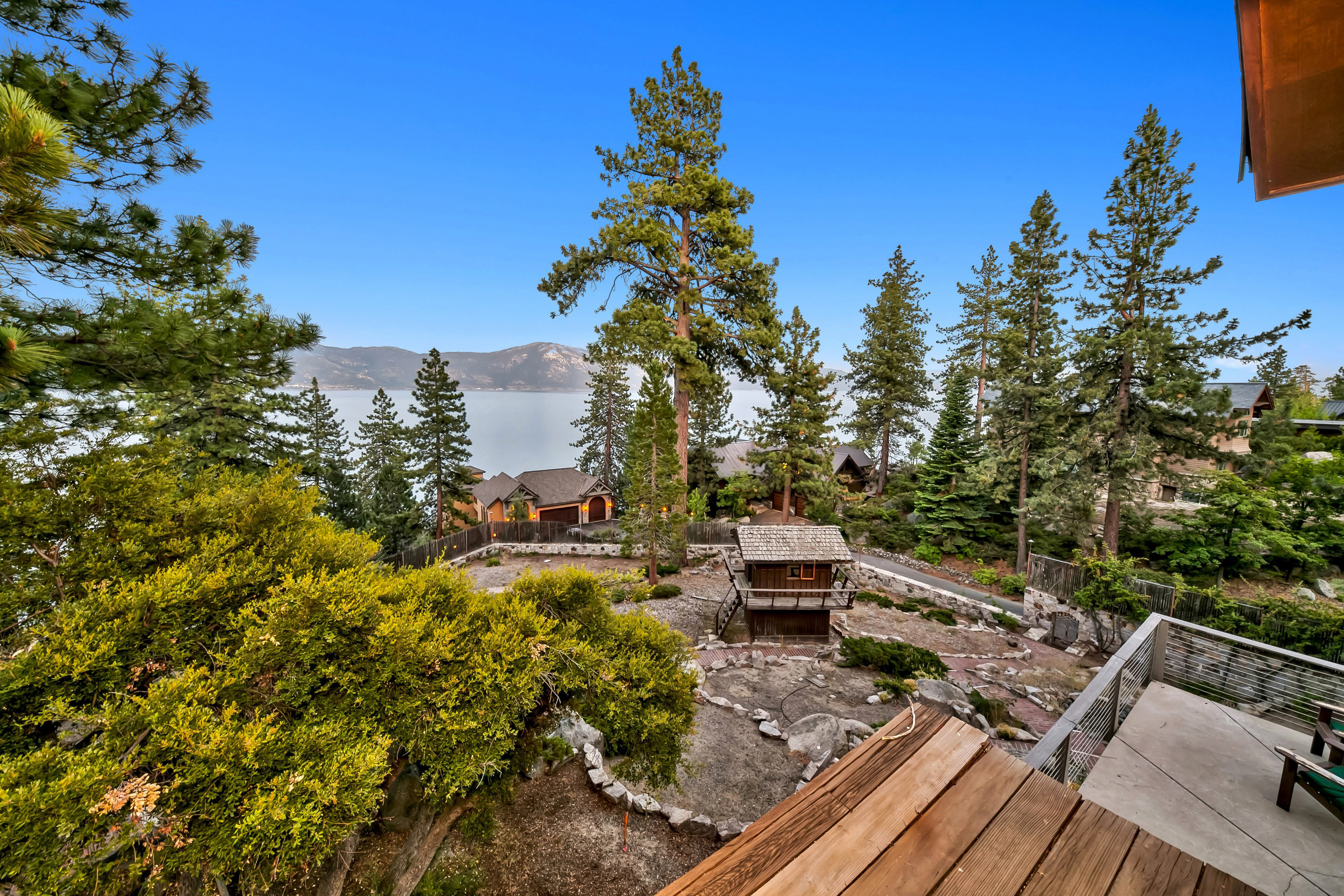 029 20 Cal Neva Drive