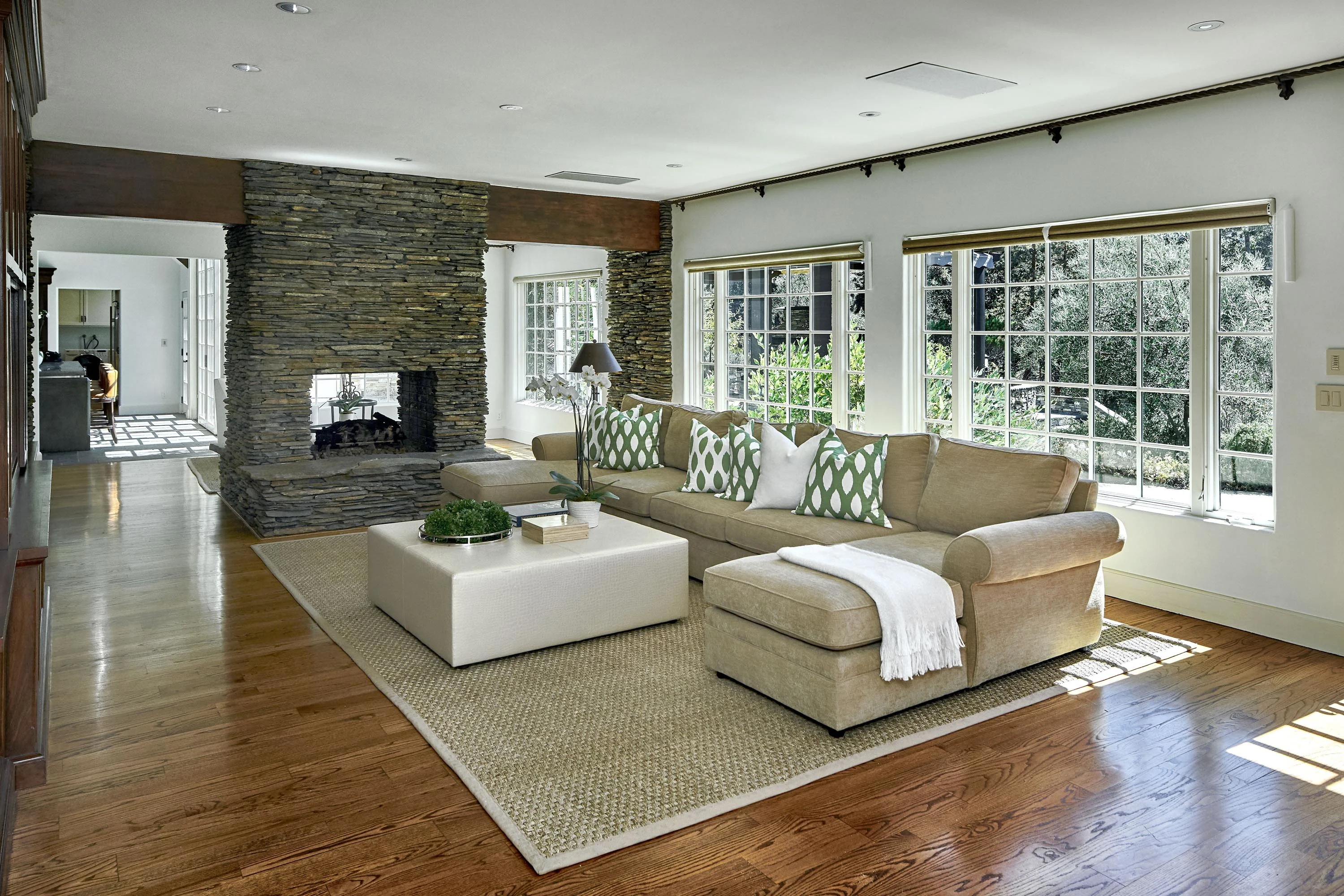 690 Loyola Drive, Silicon Valley, California 94024 - 690-loyola-drive-los-altos-hills-california19_j7ucmu