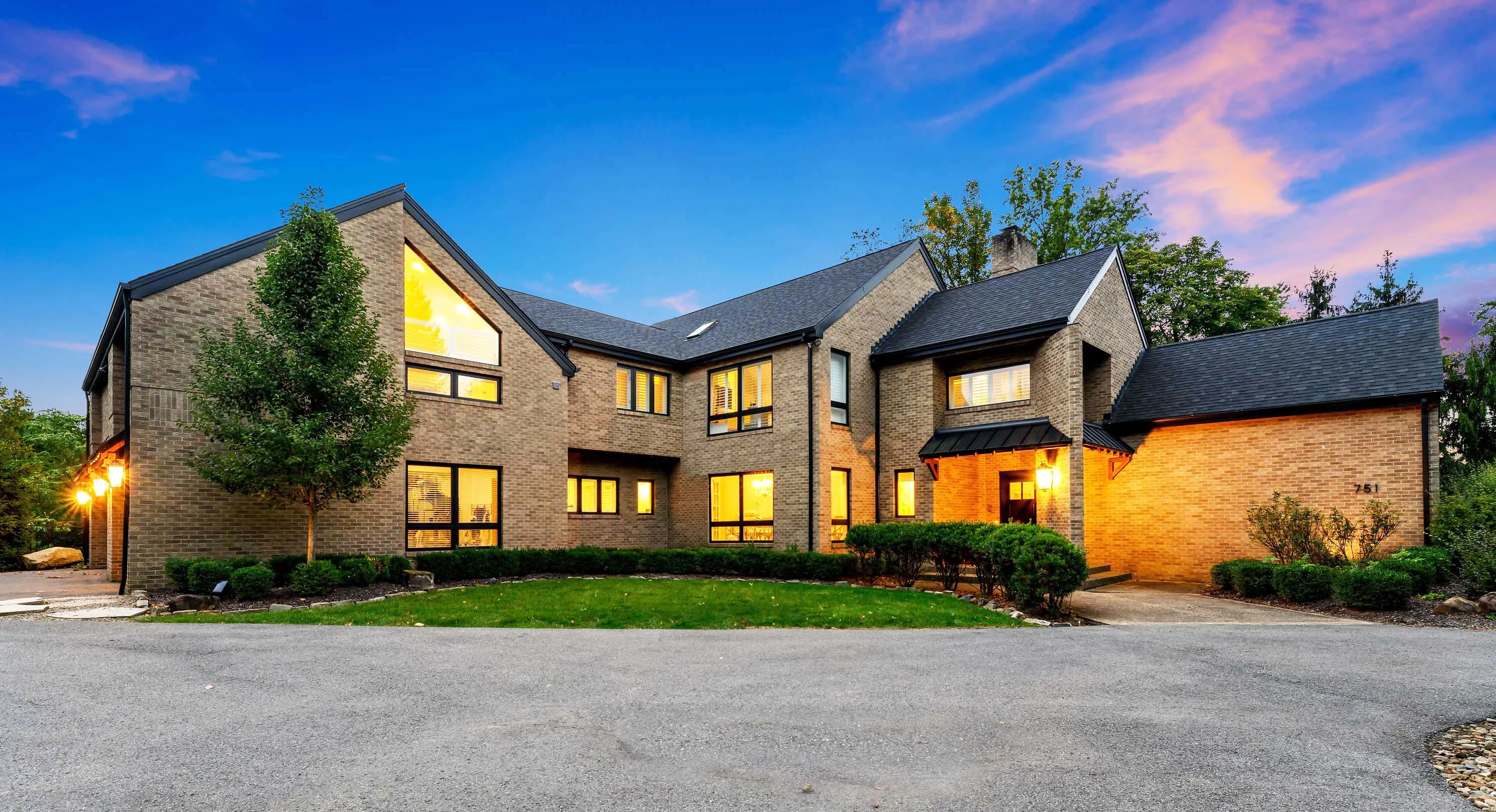 751 Chestnut Road, Near Pittsburgh, Pennsylvania 15143 - 751-chestnut-road-sewickley-pennsylvania01_izqc2n