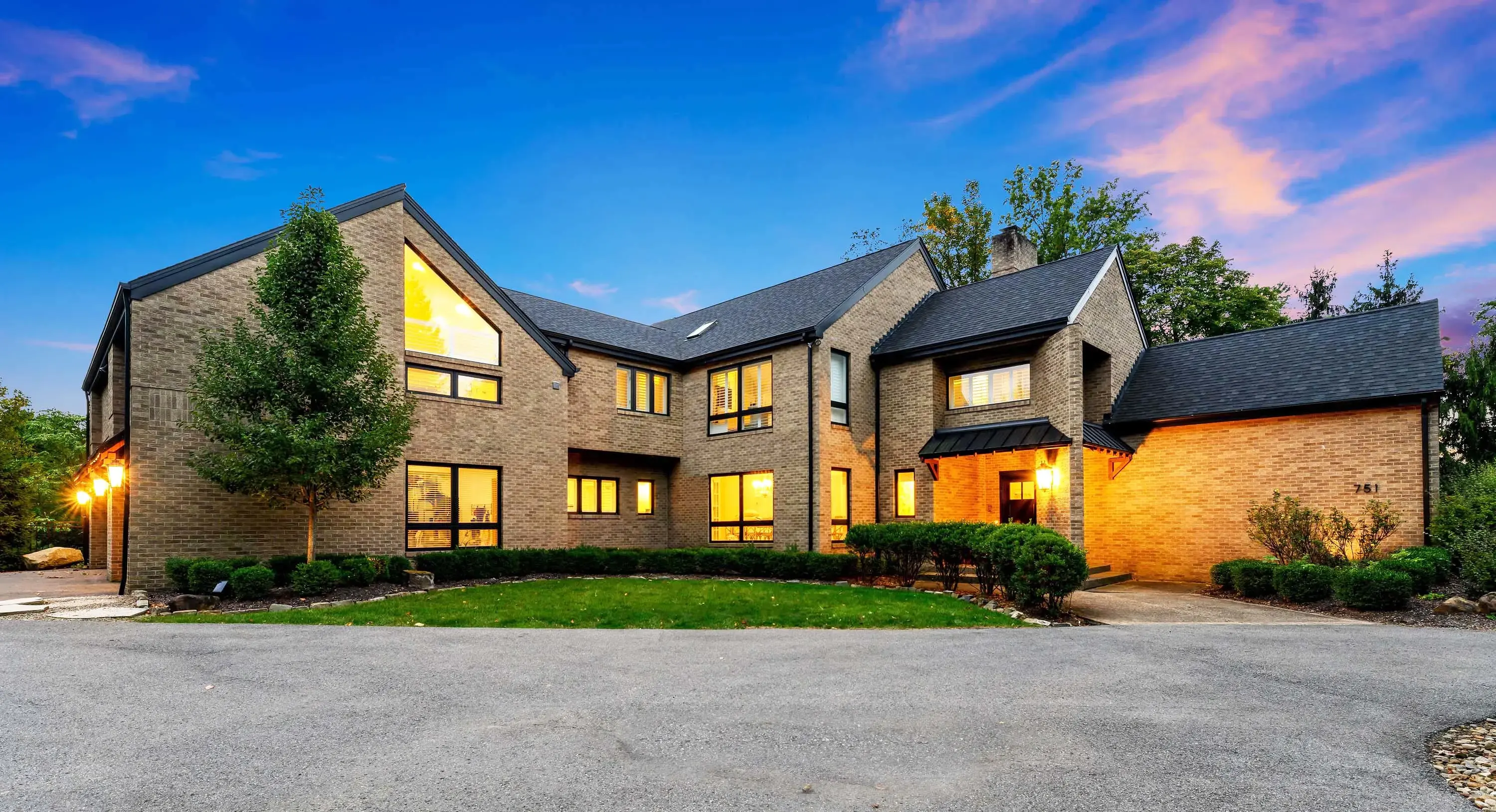 751 Chestnut Road, Near Pittsburgh, Pennsylvania 15143 - 751-chestnut-road-sewickley-pennsylvania01_izqc2n