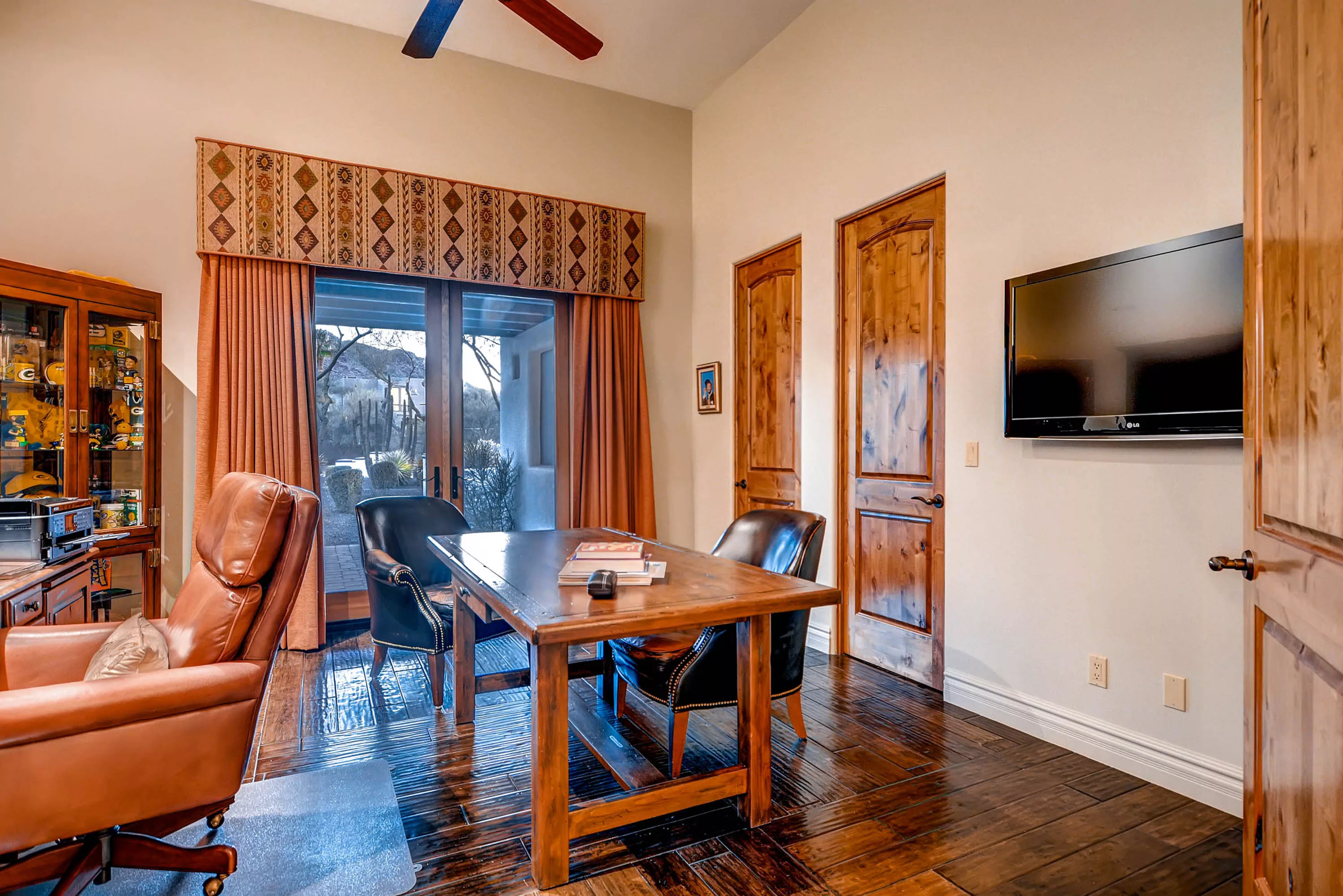 7839 North Foothills Drive South, Paradise Valley, Arizona 85253 - 7839-north-foothills-drive-south-paradise-valley-arizona23-20-00-31-3131_qzwq5h