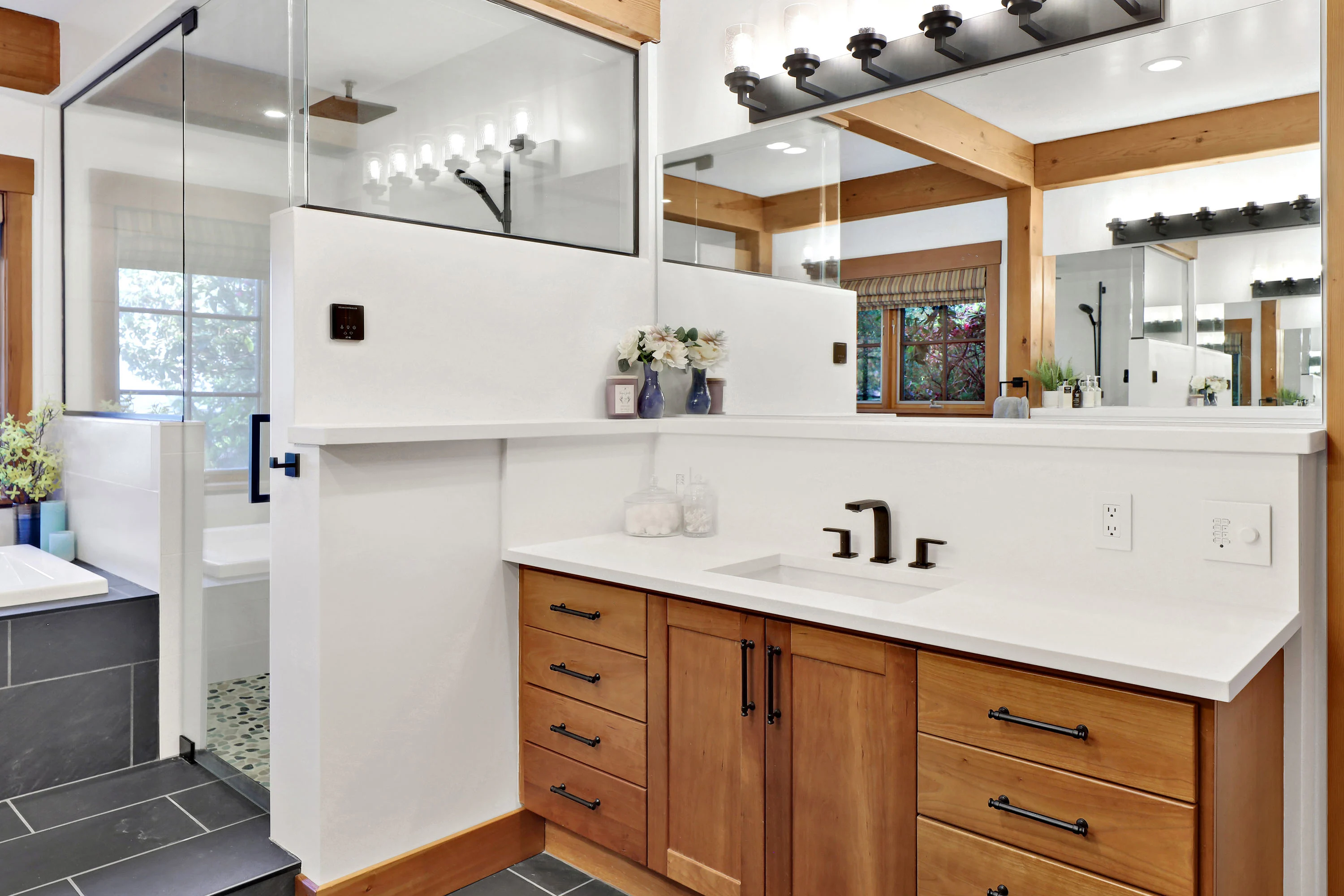 1401 Chuckanut Crest Drive, Bellingham, Near Seattle, Washington 98229 - 1401_Chuckanut_Crest_Drive_20_eravdb