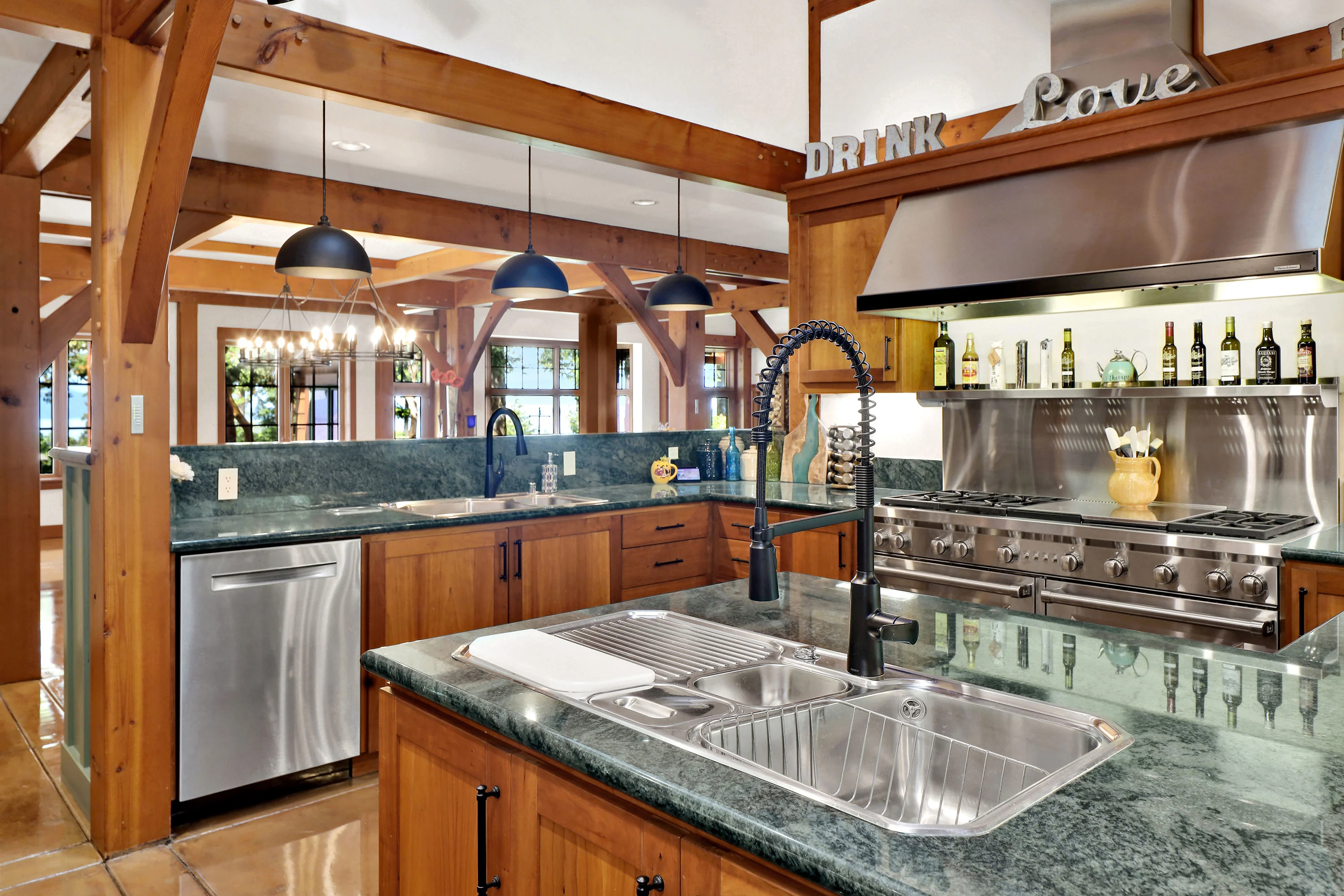 1401 Chuckanut Crest Drive, Bellingham, Near Seattle, Washington 98229 - 1401_Chuckanut_Crest_Drive_11_tvdgba