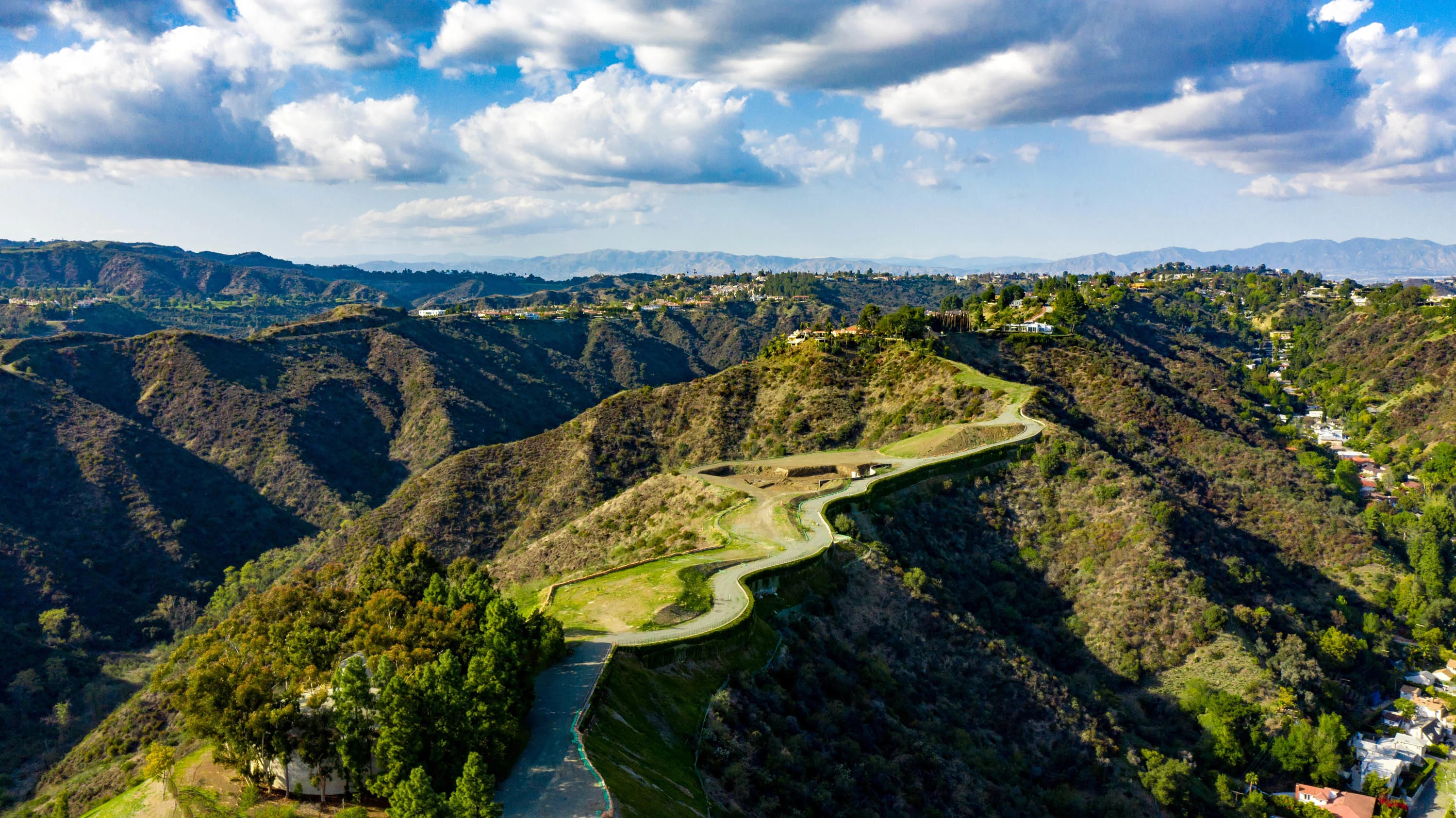 1400 Linda Flora Drive, Bel Air, California 90049 - 1400-linda-flora-drive-los-angeles-california02_mhl0yx