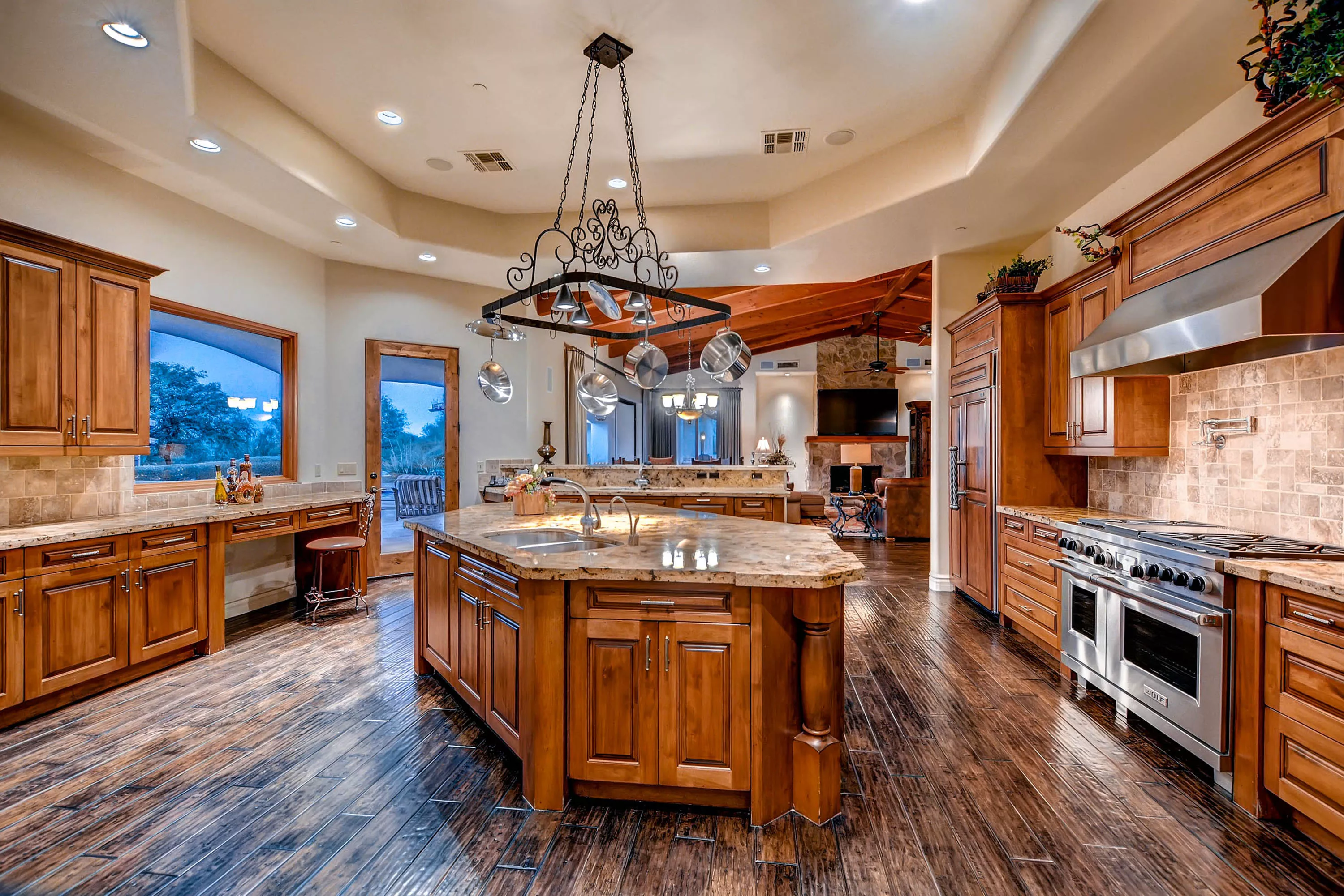 7839 North Foothills Drive South, Paradise Valley, Arizona 85253 - 7839-north-foothills-drive-south-paradise-valley-arizona10-20-00-31-3131_o00x33