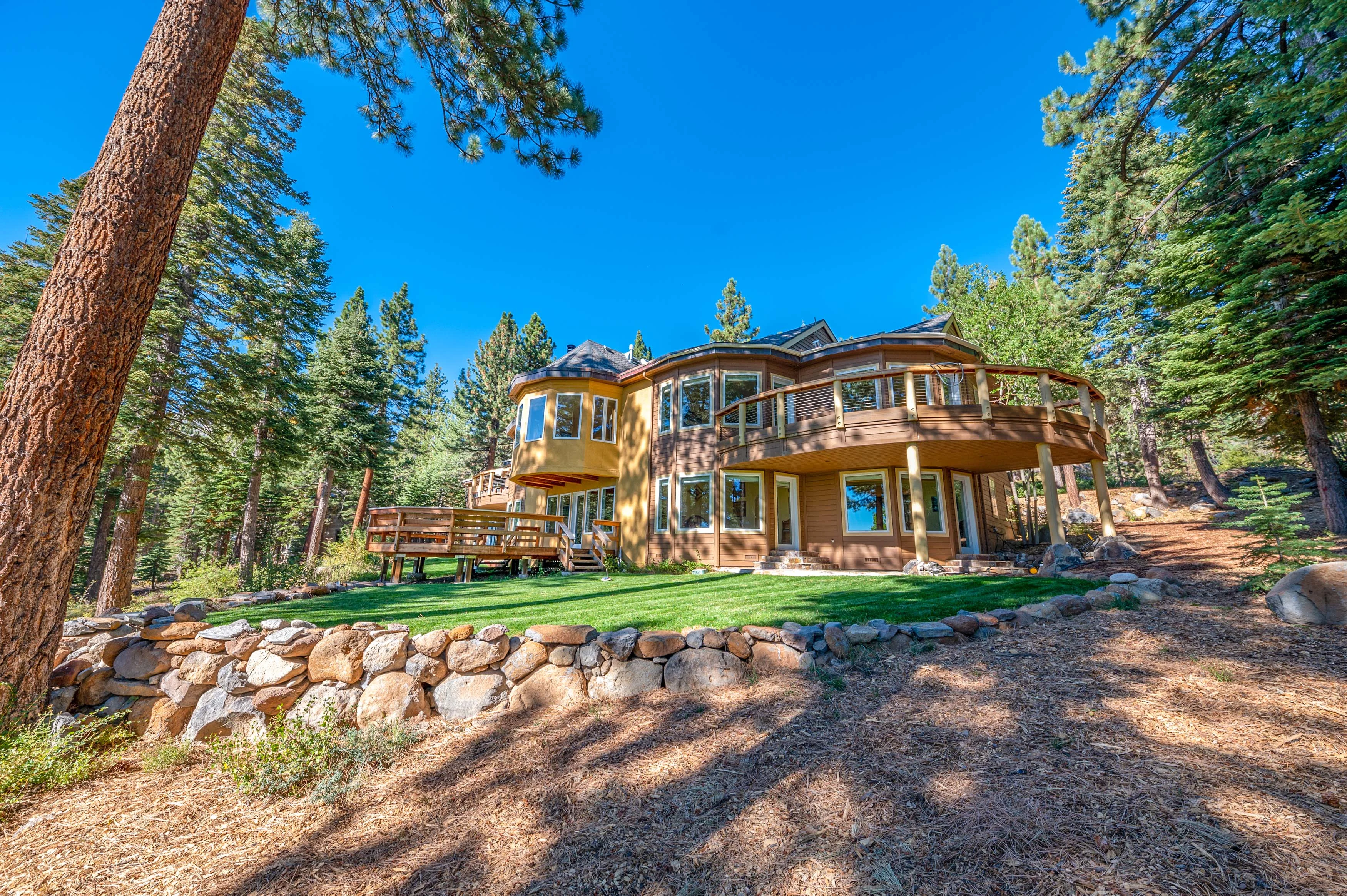 949 Fairview Boulevard, Lake Tahoe, Nevada 89451 - 949-fairview-boulevard-incline-village-nevada_29_nnohst