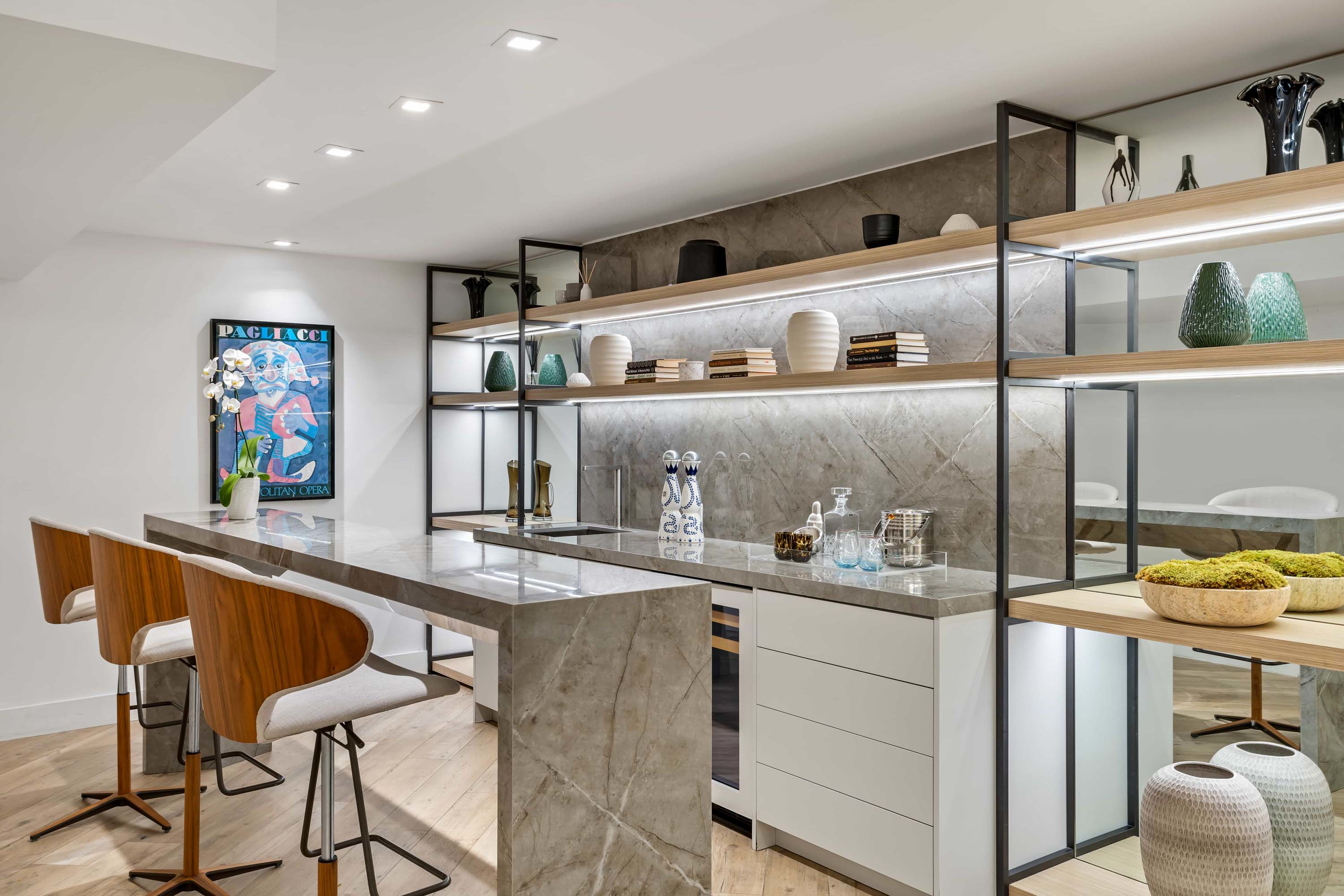08 2301 Collins Ave Apt 1432 - Luxury Real Estate - Concierge Auctions