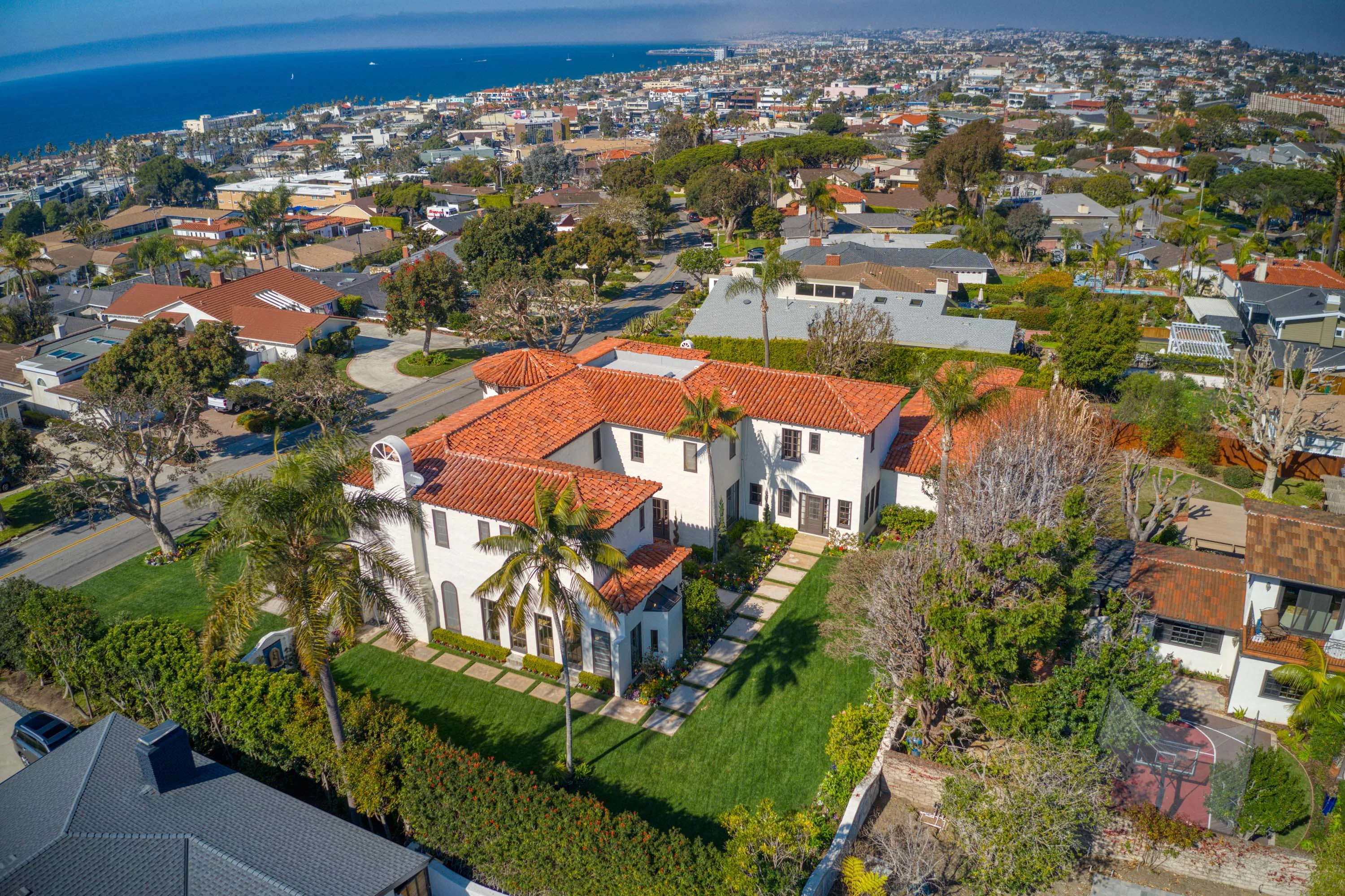 124 Via Monte Doro, Hollywood Riviera, California 90277 - 124_via_monte_doro_redondo_beach_california64_jvjgkg