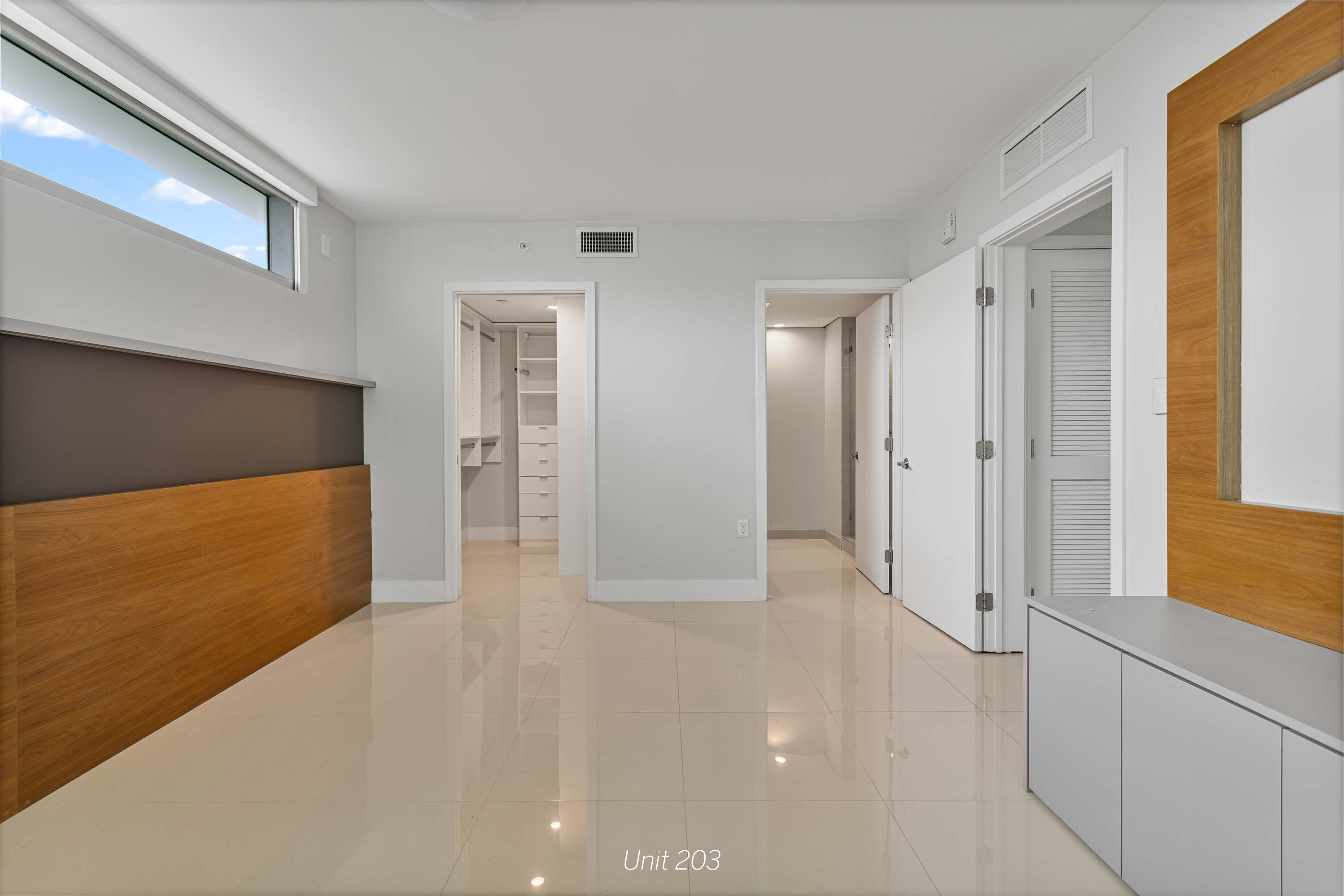 06 Unit 203 Luxury Real Estate Concierge Auctions